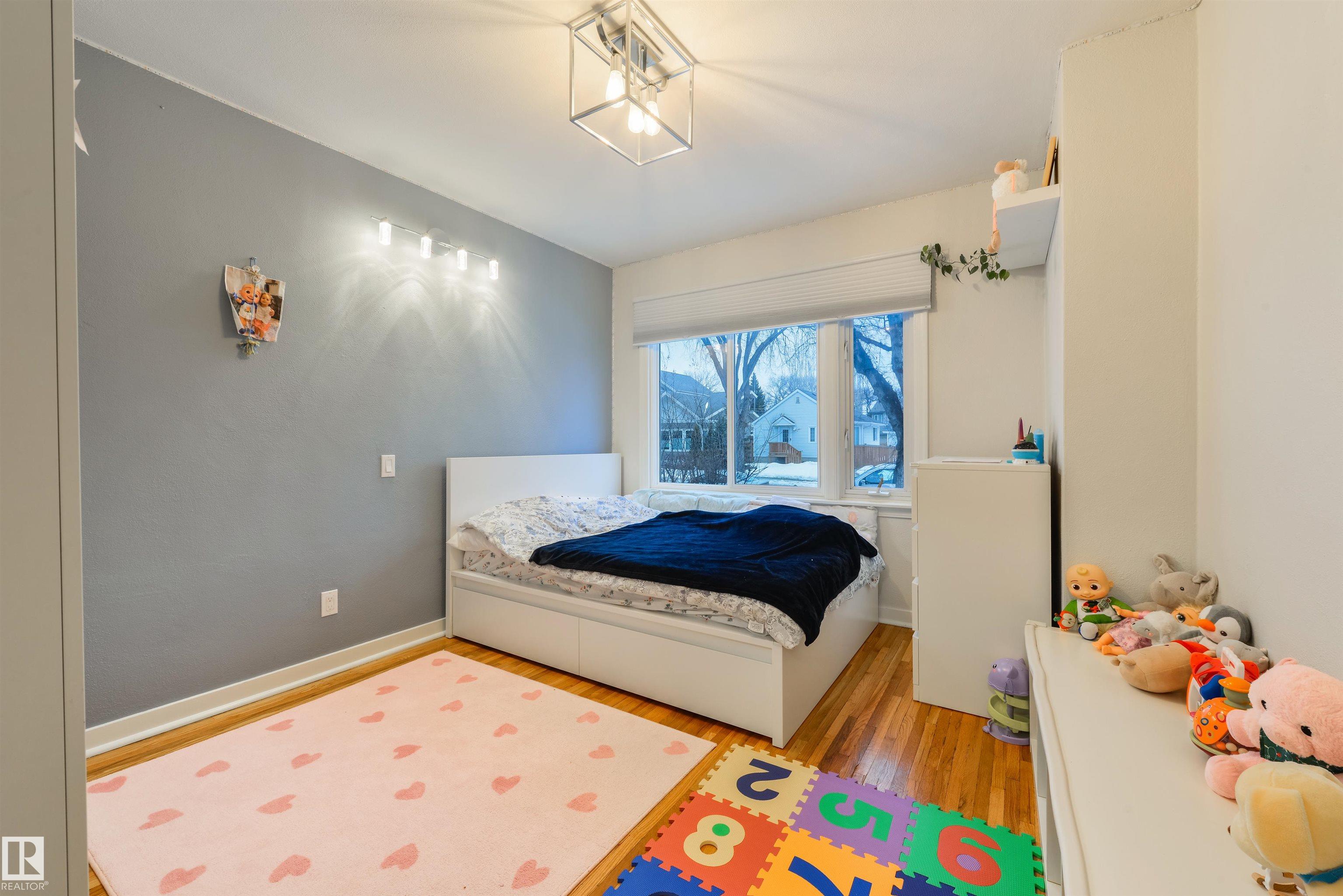 Photo 11 at 11208 66 Street NW, Highlands, Edmonton