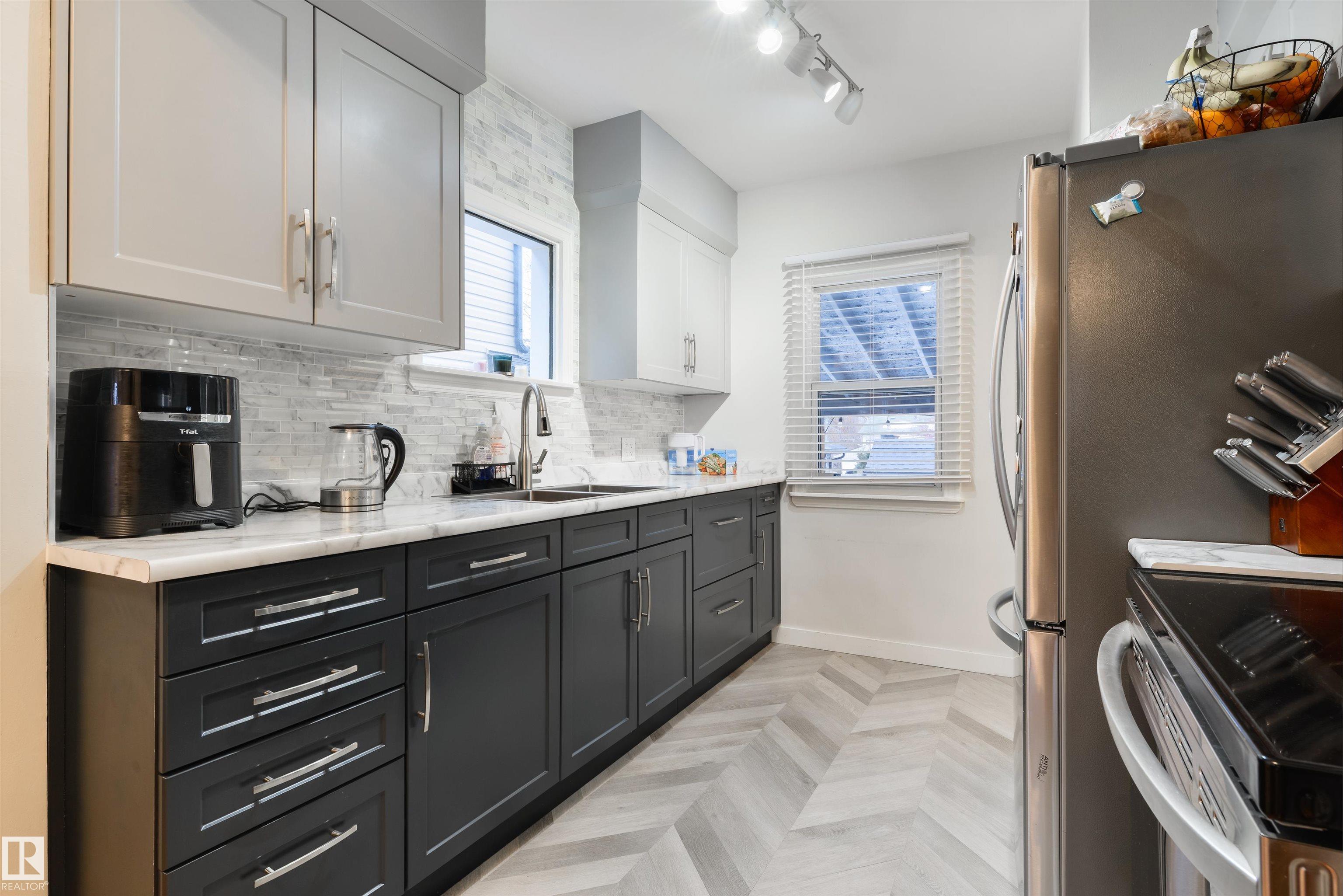 Photo 7 at 11208 66 Street NW, Highlands, Edmonton