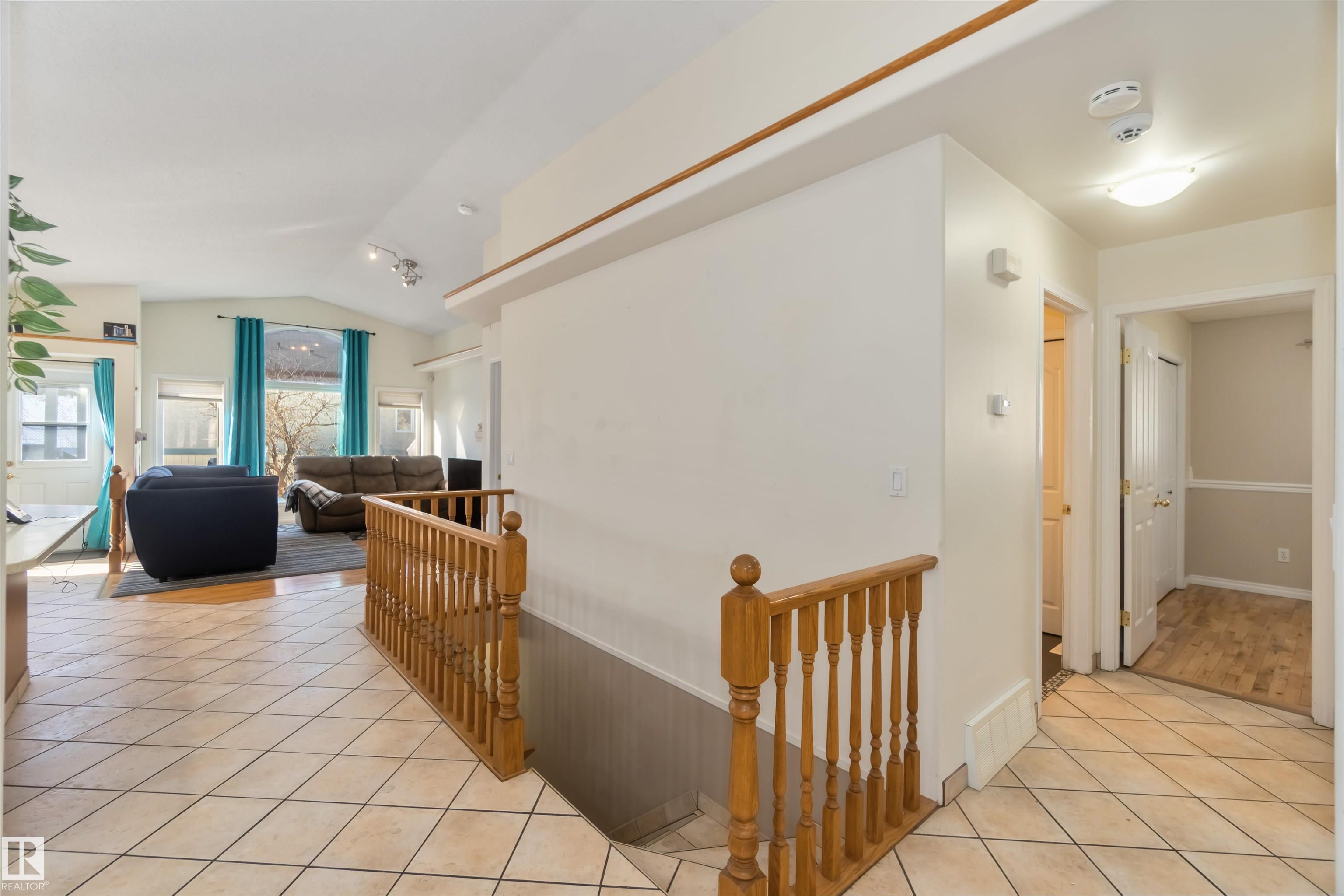 Photo 11 at 16012 78 Street NW, Mayliewan, Edmonton