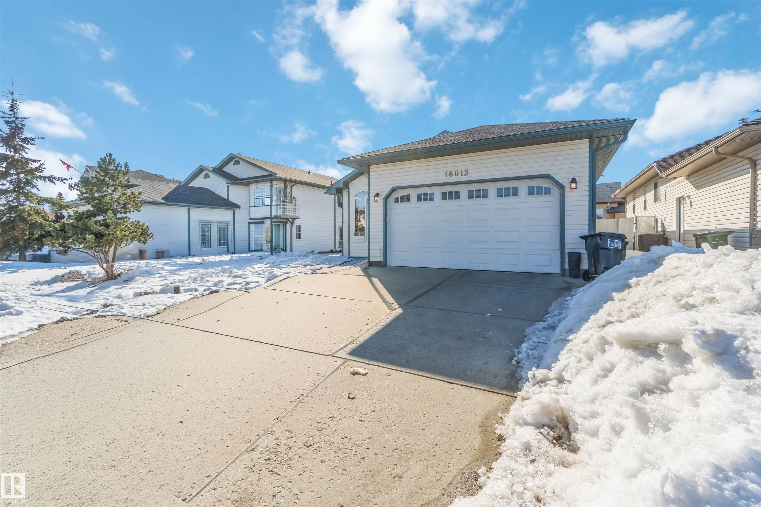 Photo 4 at 16012 78 Street NW, Mayliewan, Edmonton