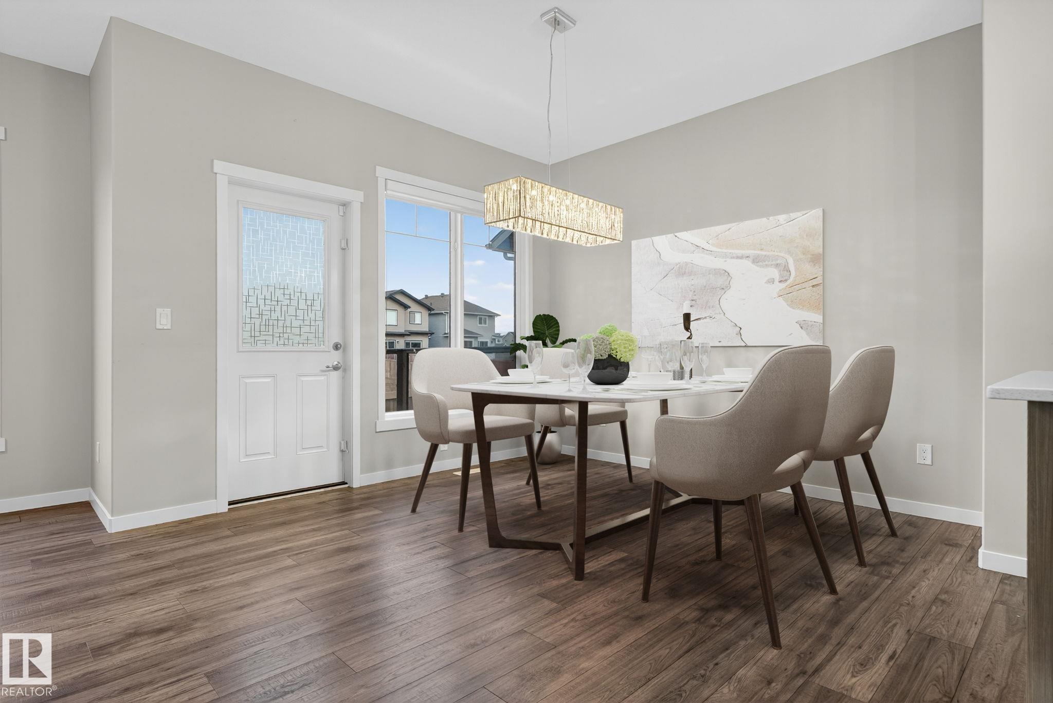 Photo 11 at 3319 8 Street NW, Maple Crest, Edmonton