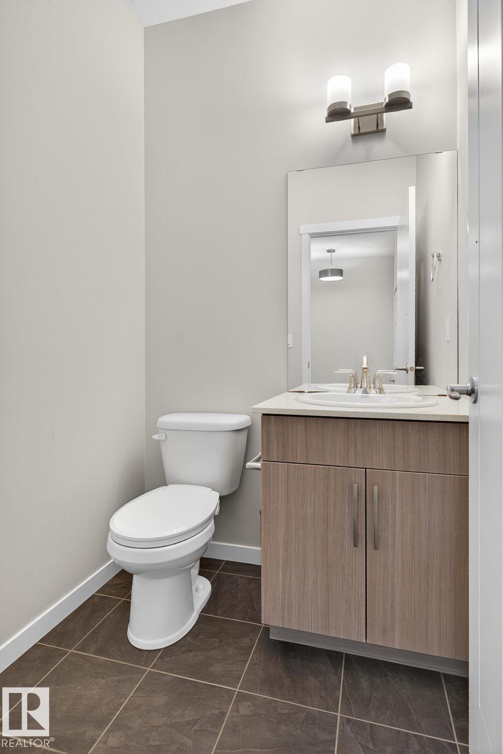 Photo 17 at 3319 8 Street NW, Maple Crest, Edmonton