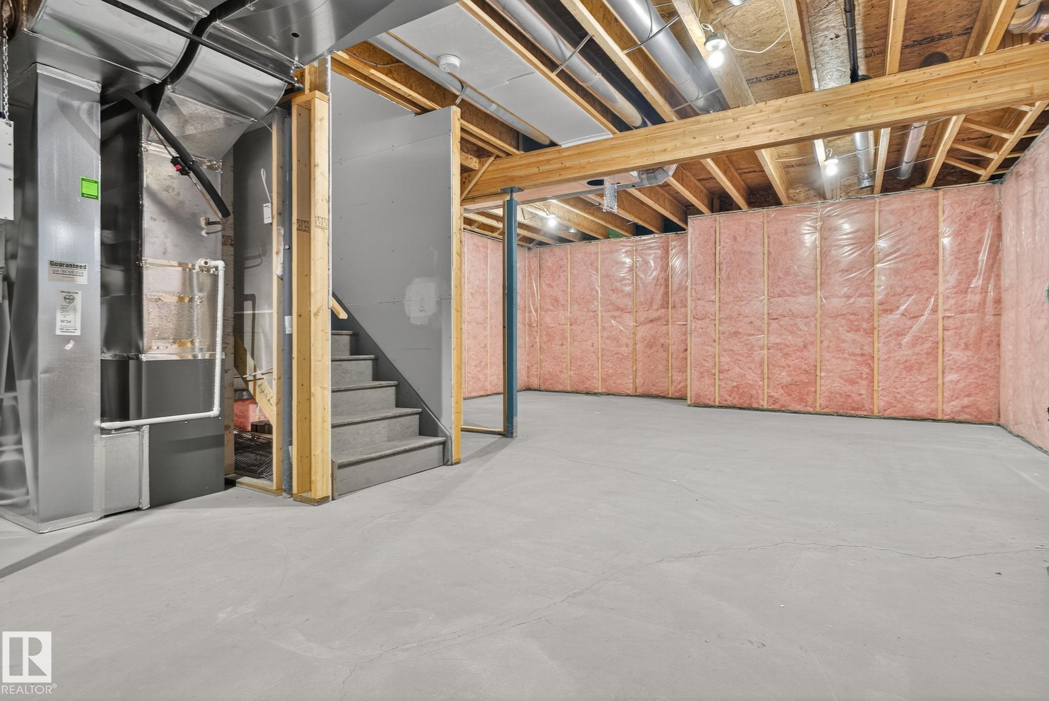 Photo 35 at 3319 8 Street NW, Maple Crest, Edmonton