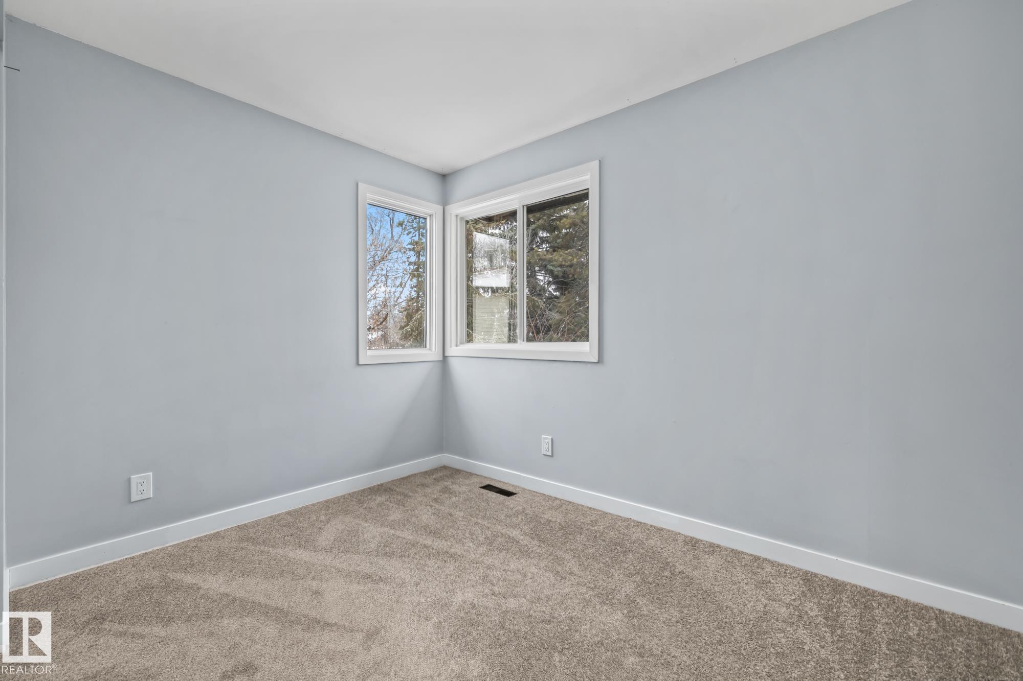 Photo 17 at 2149 141 Avenue NW, Bannerman, Edmonton