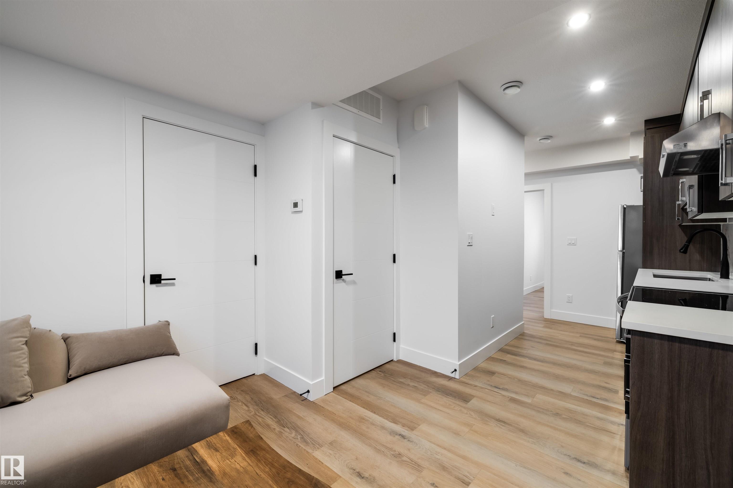 Photo 43 at 11155 62 Avenue NW, Parkallen, Edmonton