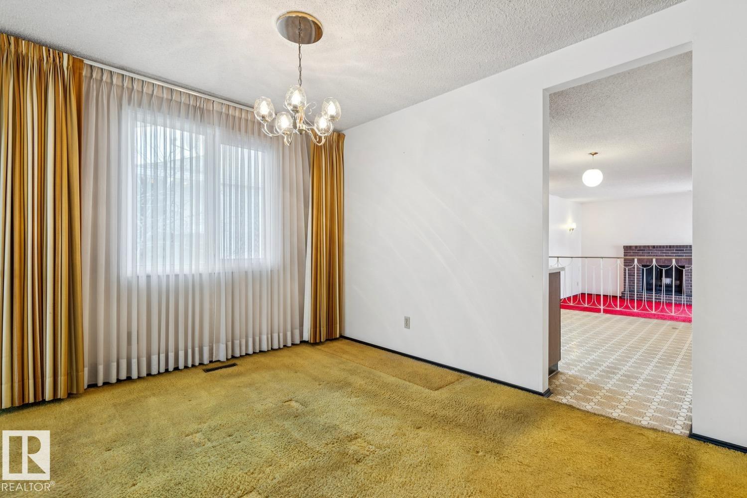 Photo 12 at 5512 150 Avenue NW, Casselman, Edmonton