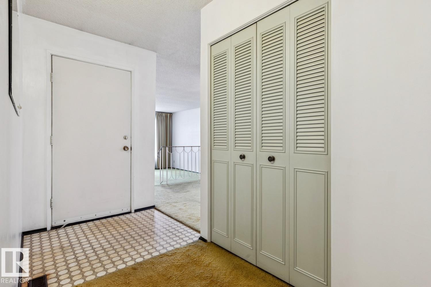 Photo 4 at 5512 150 Avenue NW, Casselman, Edmonton