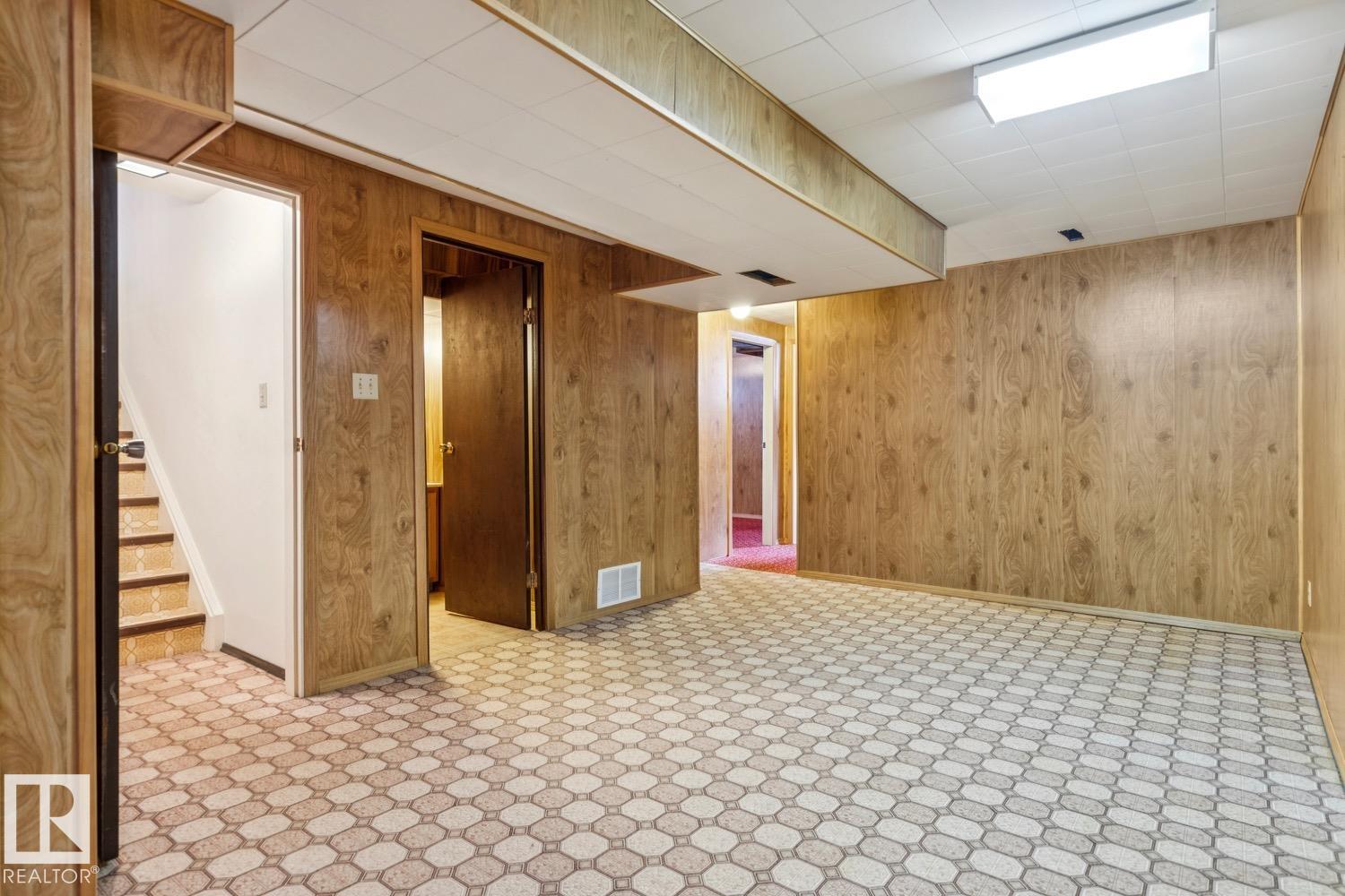 Photo 32 at 5512 150 Avenue NW, Casselman, Edmonton