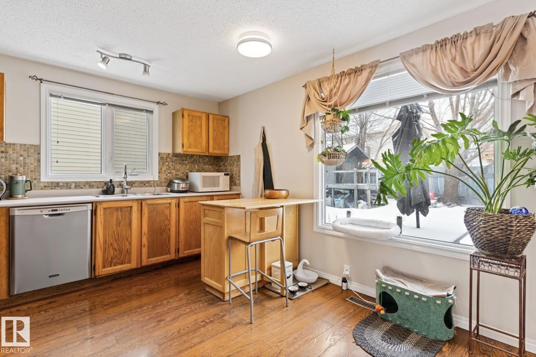 Photo 15 at 263 Vantage Lane, Village on the Lake, Sherwood Park