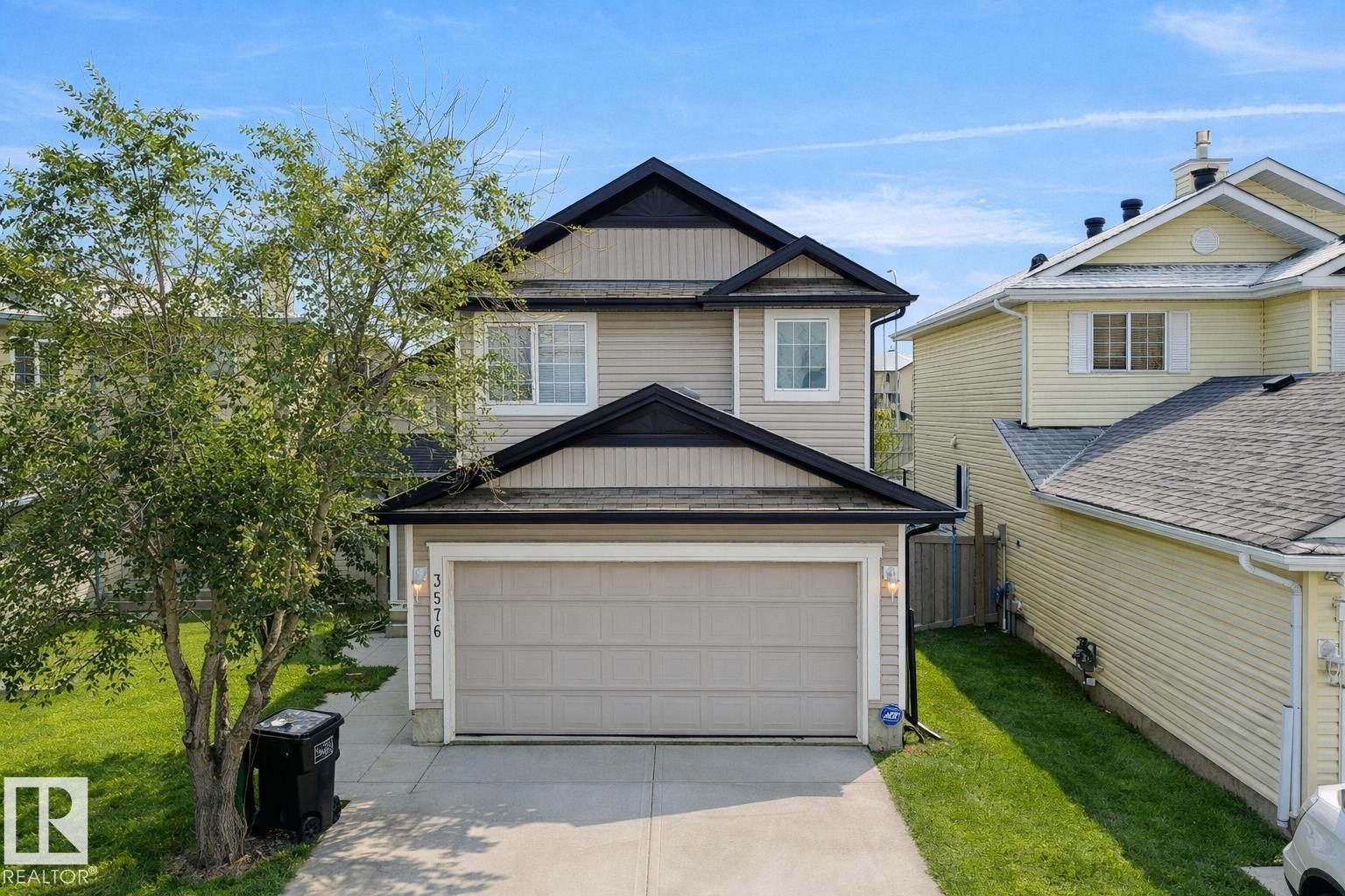 3576 Mclean Crescent SW, Macewan, Edmonton photo number 2