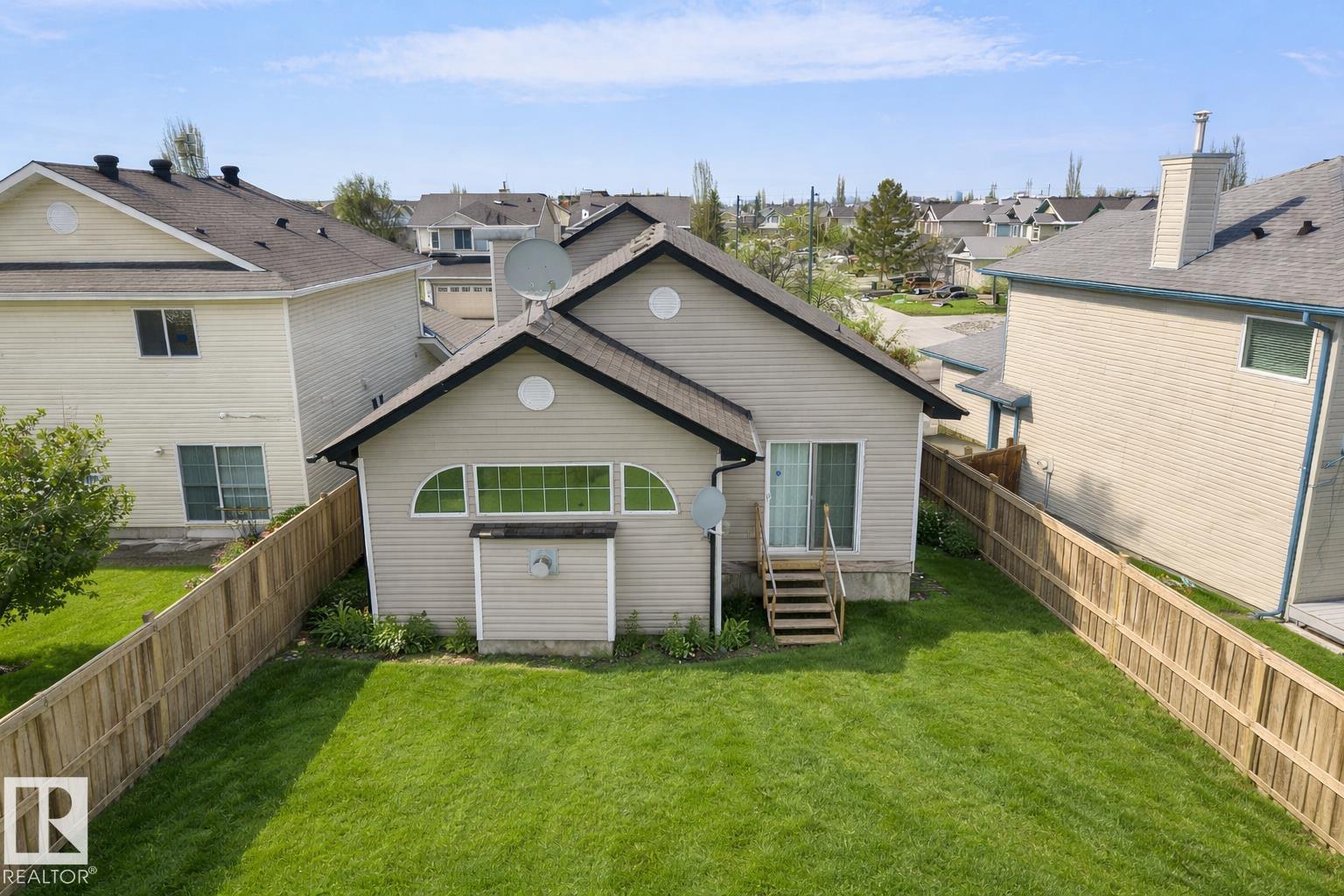 Photo 2 at 3576 Mclean Crescent SW, Macewan, Edmonton