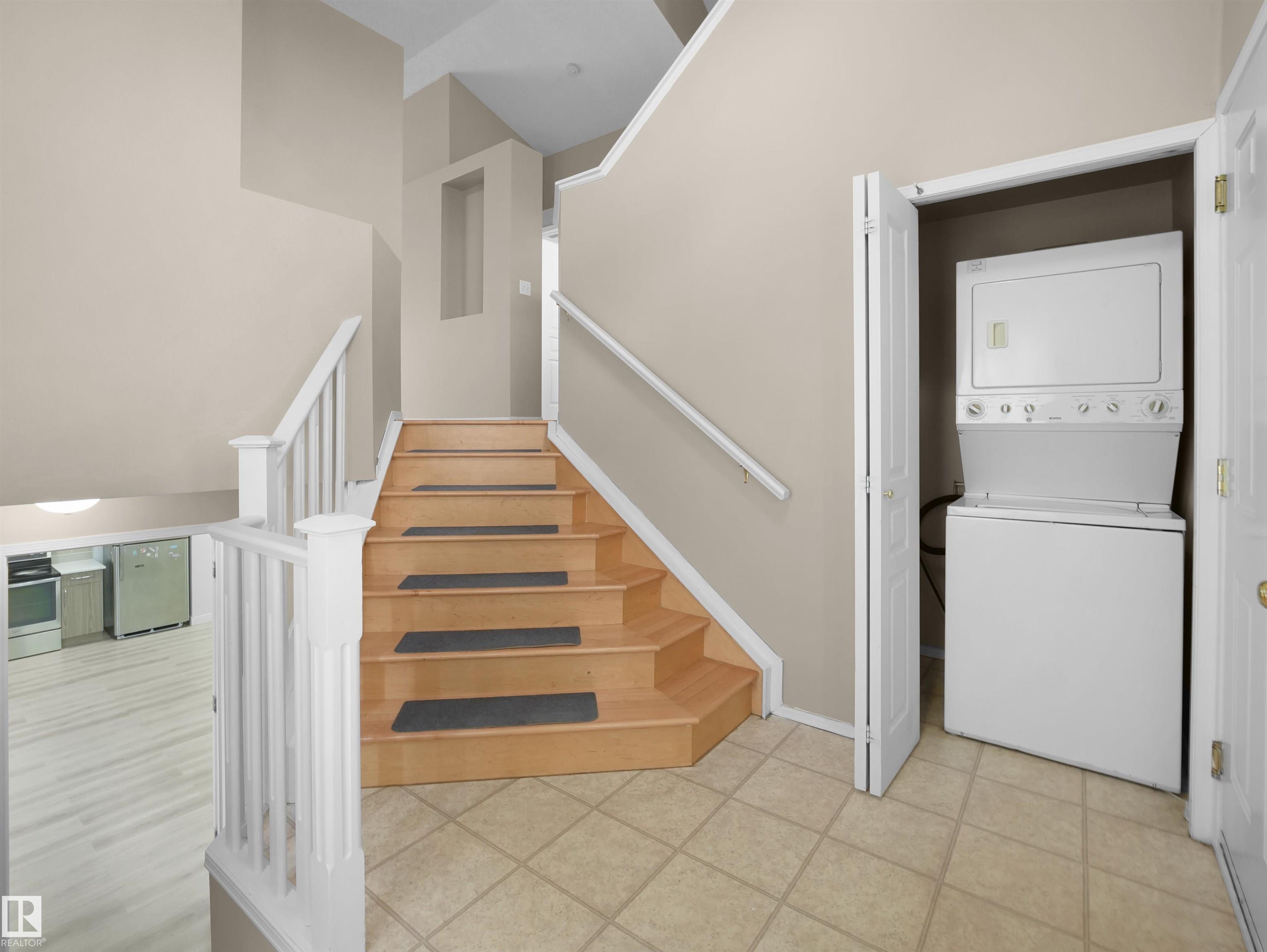 Photo 15 at 3576 Mclean Crescent SW, Macewan, Edmonton