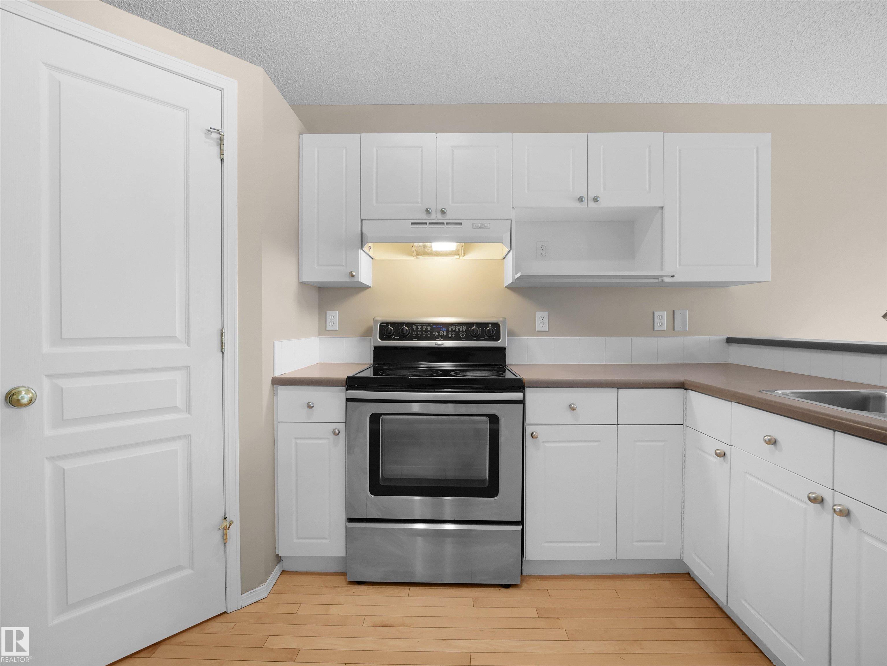 Photo 17 at 3576 Mclean Crescent SW, Macewan, Edmonton