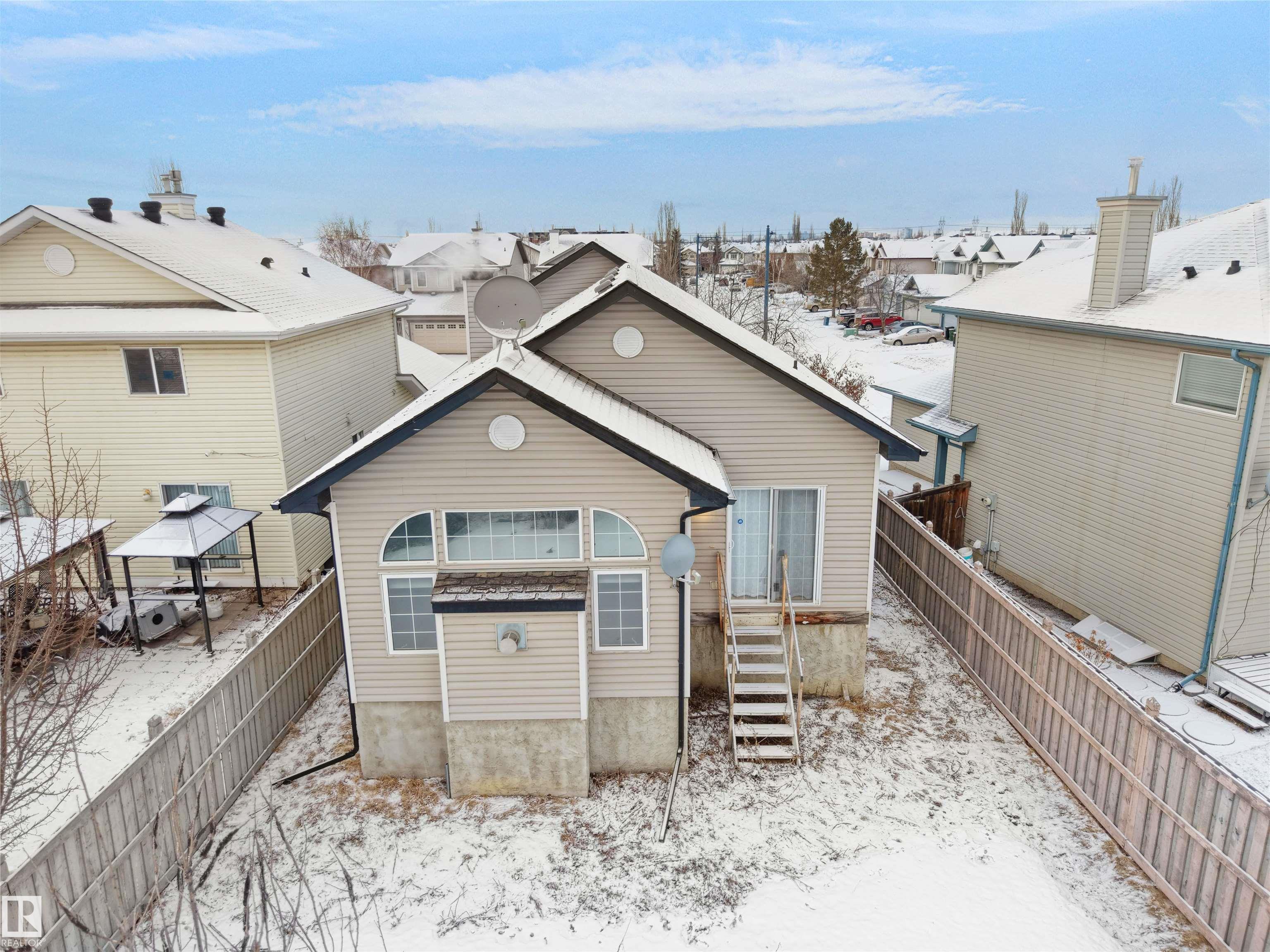 Photo 9 at 3576 Mclean Crescent SW, Macewan, Edmonton