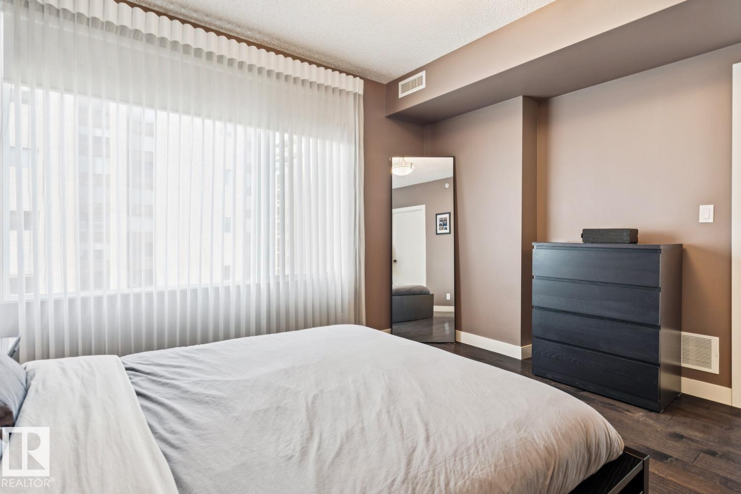 Photo 27 at 703 - 10046 117 Street NW, Wîhkwêntôwin, Edmonton