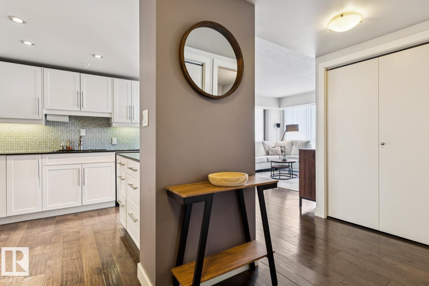 Photo 9 at 703 - 10046 117 Street NW, Wîhkwêntôwin, Edmonton