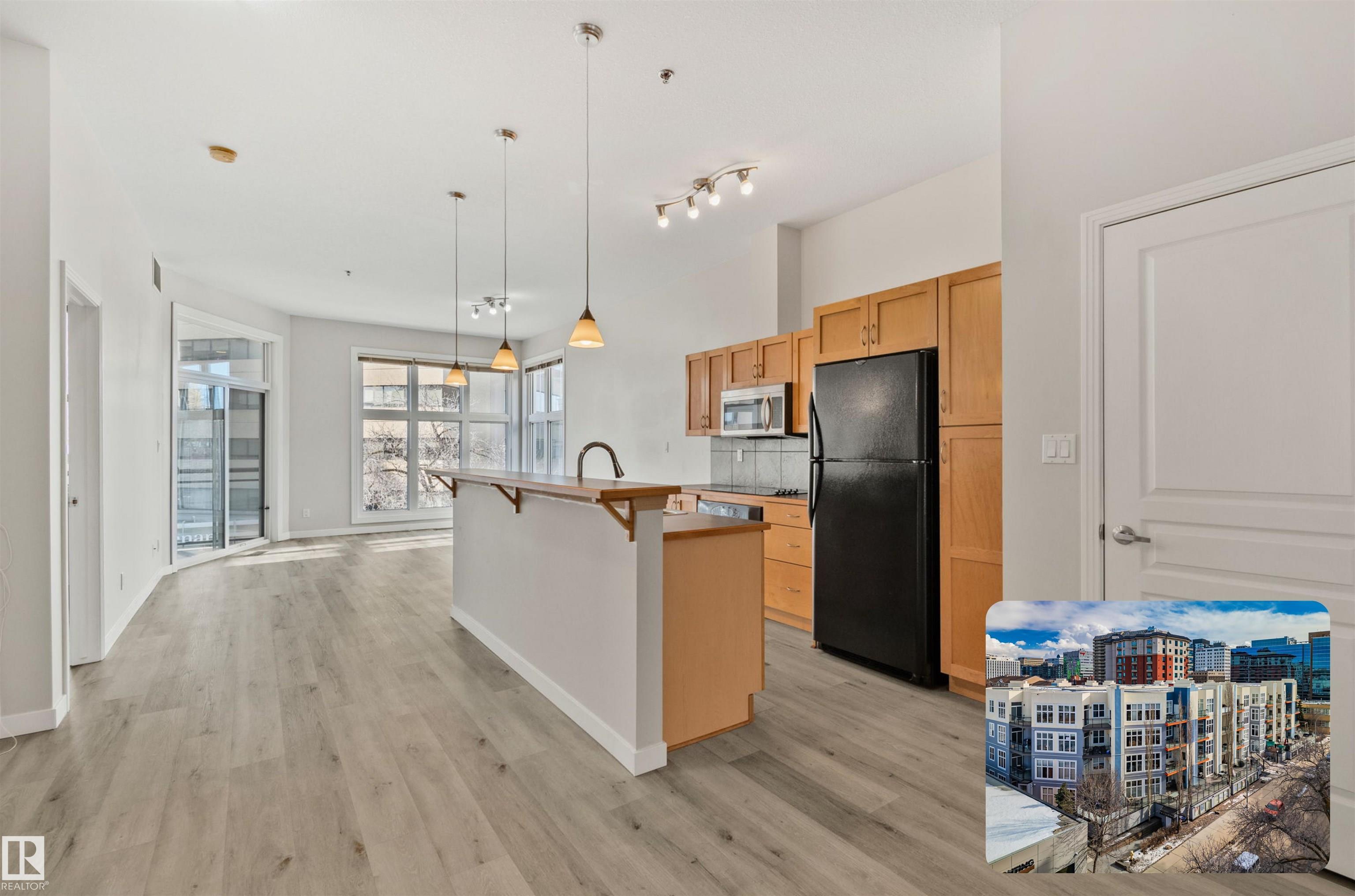 423 - 10147 112 Street NW, Wîhkwêntôwin, Edmonton