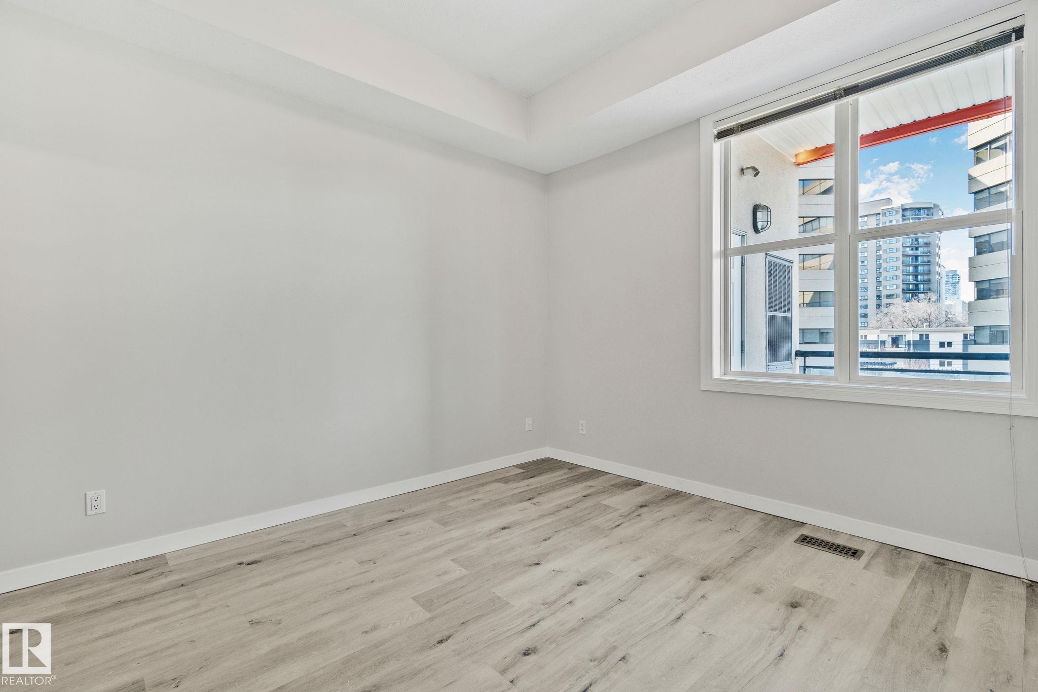 Photo 22 at 423 - 10147 112 Street NW, Wîhkwêntôwin, Edmonton