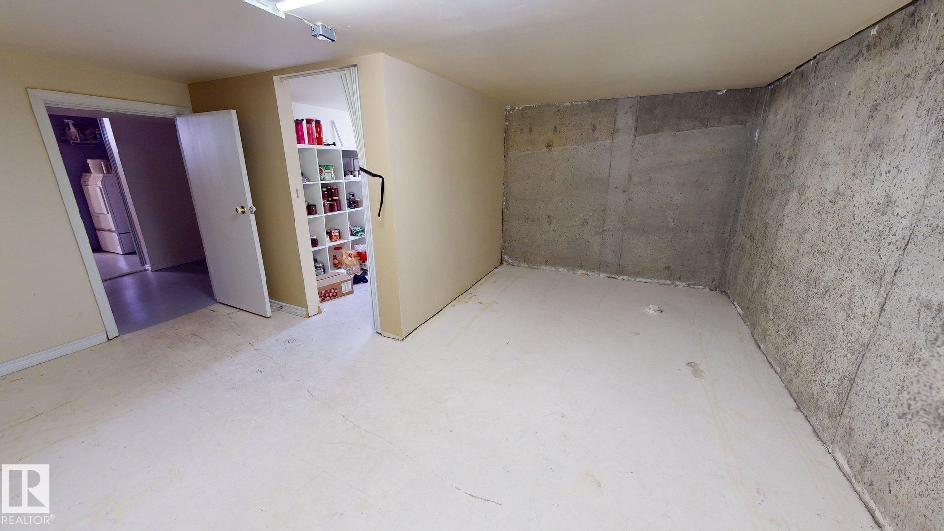 Photo 26 at 3718 103b Street NW, Duggan, Edmonton