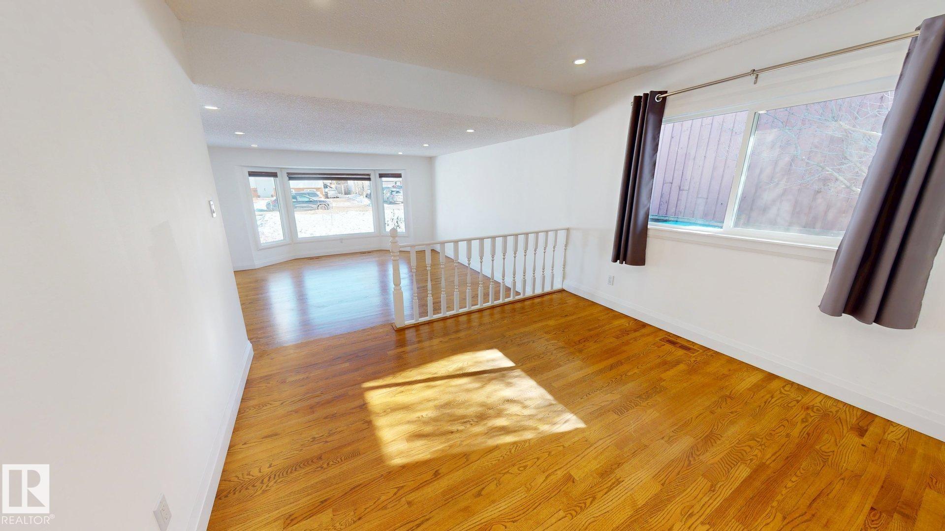 Photo 7 at 3718 103b Street NW, Duggan, Edmonton