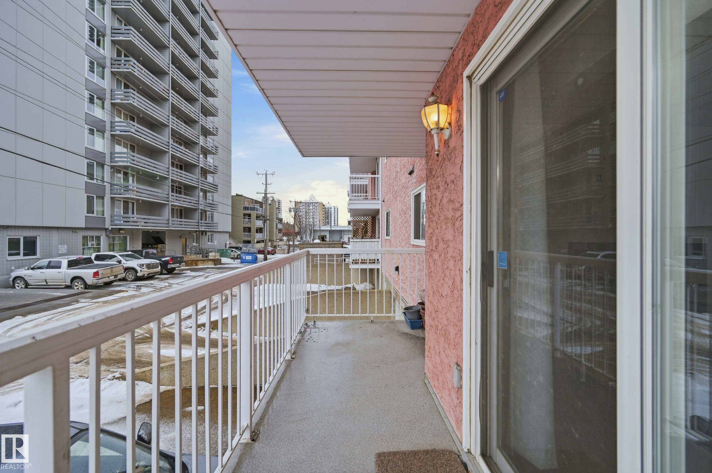 Photo 13 at 110 - 10153 117 Street NW, Wîhkwêntôwin, Edmonton