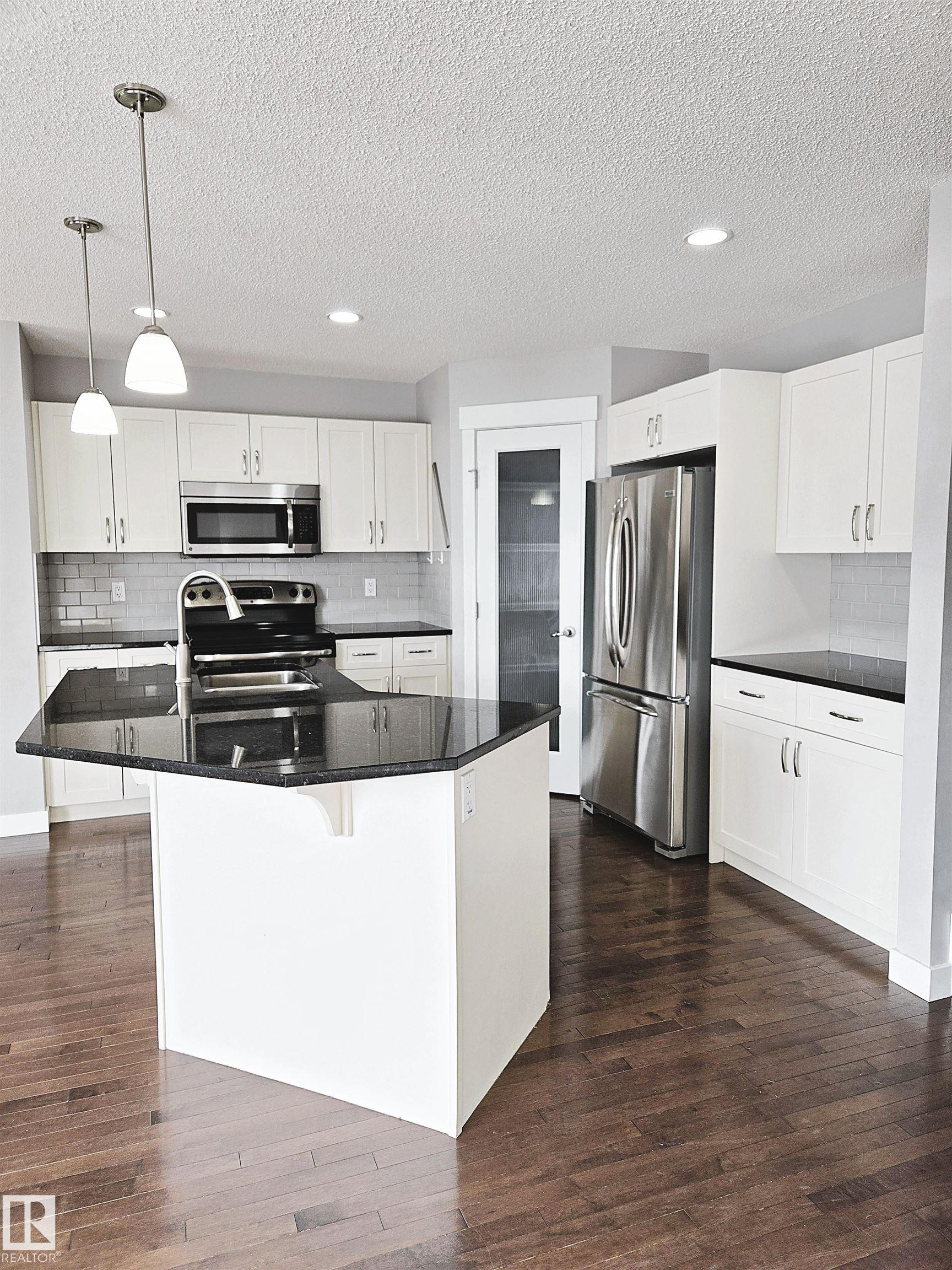 Photo 11 at 475 Reed Crescent, Robinson, Leduc