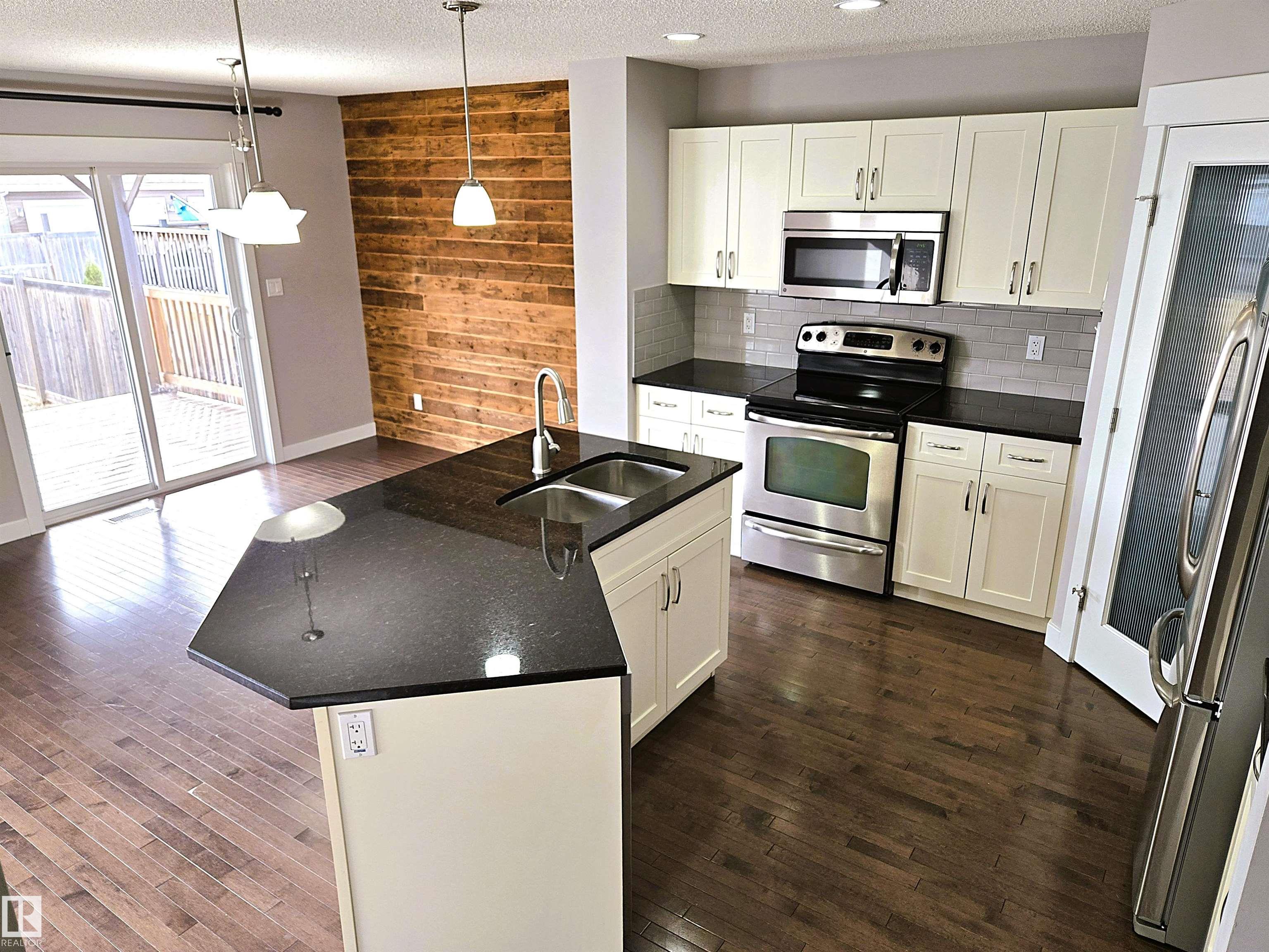 Photo 15 at 475 Reed Crescent, Robinson, Leduc