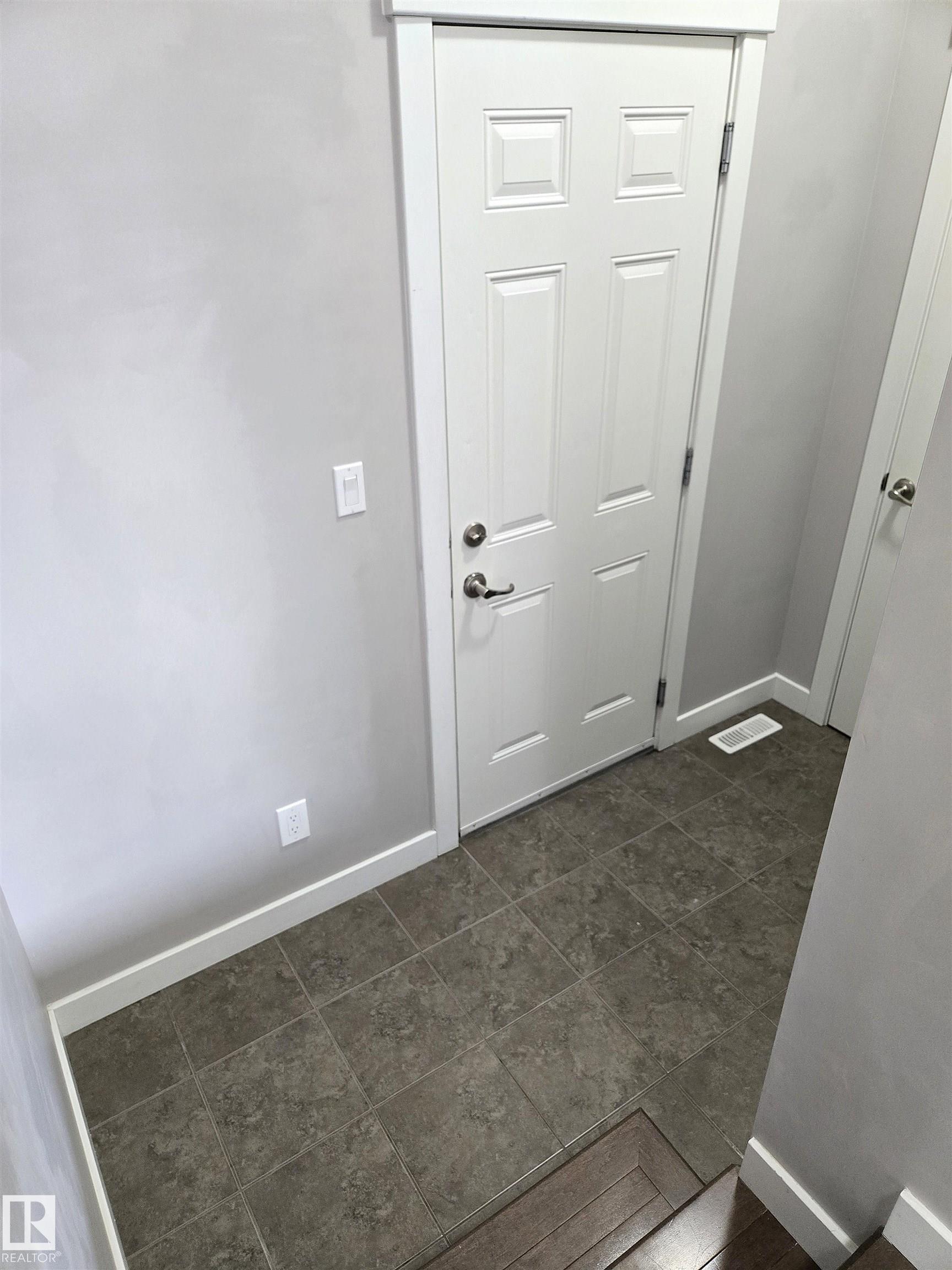 Photo 20 at 475 Reed Crescent, Robinson, Leduc