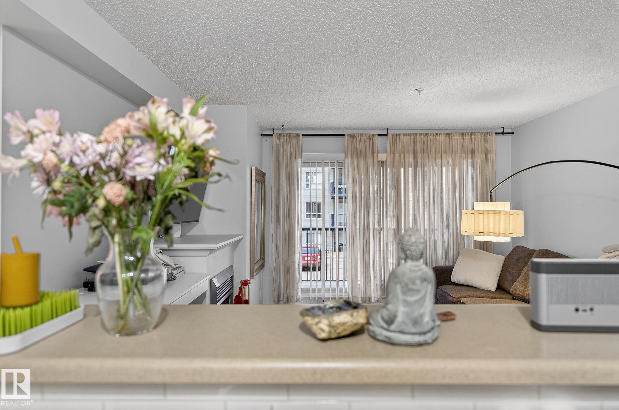 Photo 11 at 203 - 17003 67 Avenue NW, Callingwood South, Edmonton