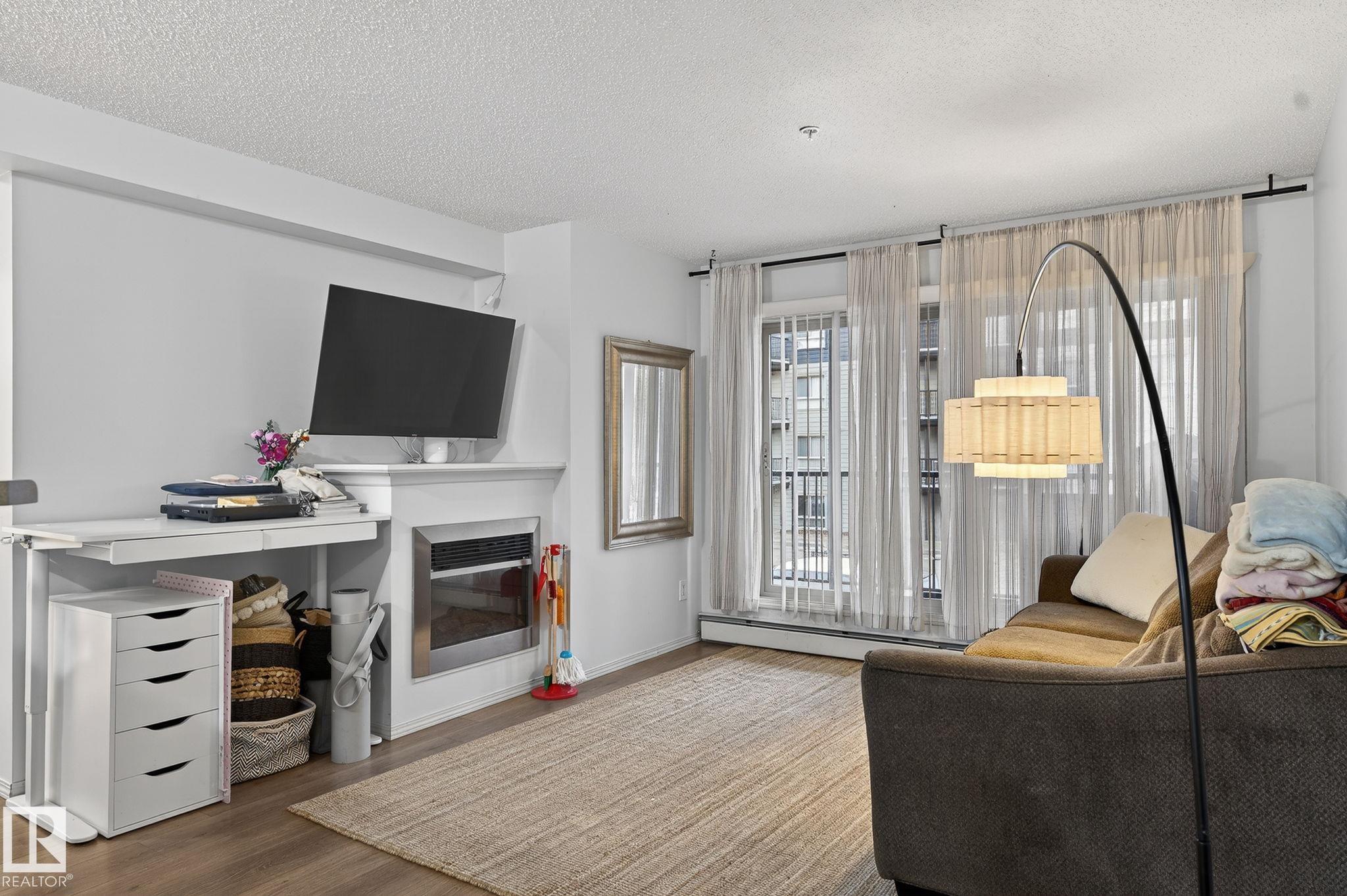 Photo 12 at 203 - 17003 67 Avenue NW, Callingwood South, Edmonton