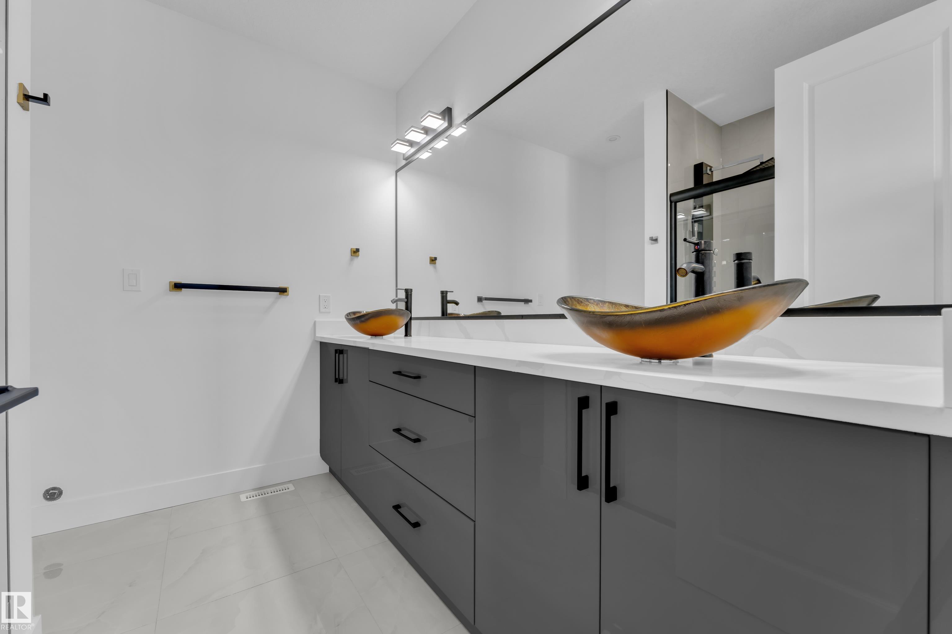 Photo 26 at 2027 154 Avenue NW, Gorman, Edmonton