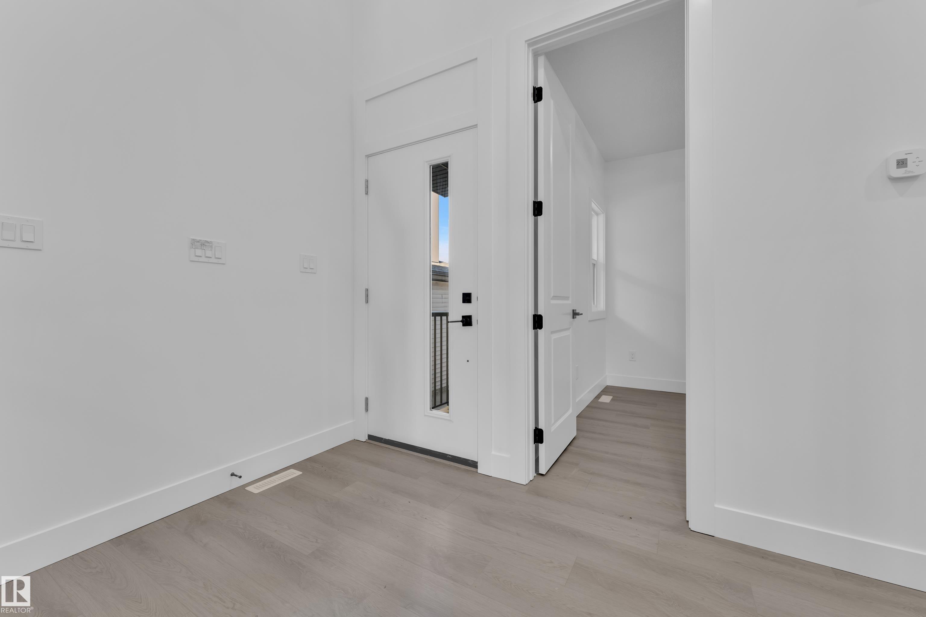 Photo 4 at 2027 154 Avenue NW, Gorman, Edmonton