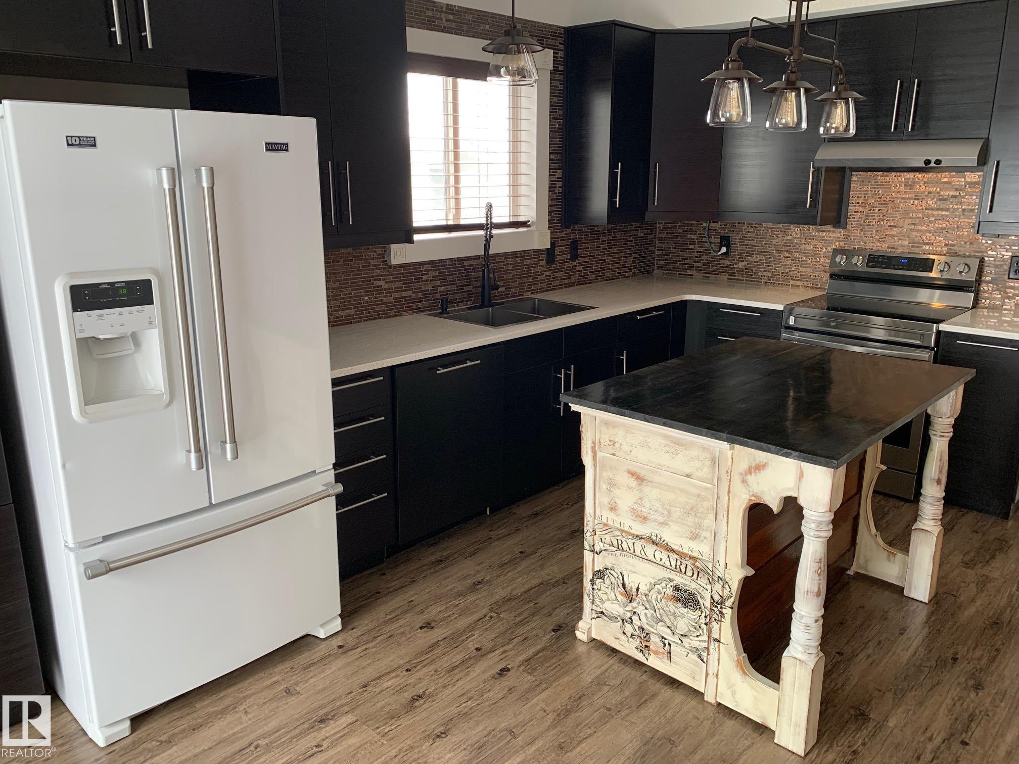 5606 55 Street, Beauridge, Beaumont