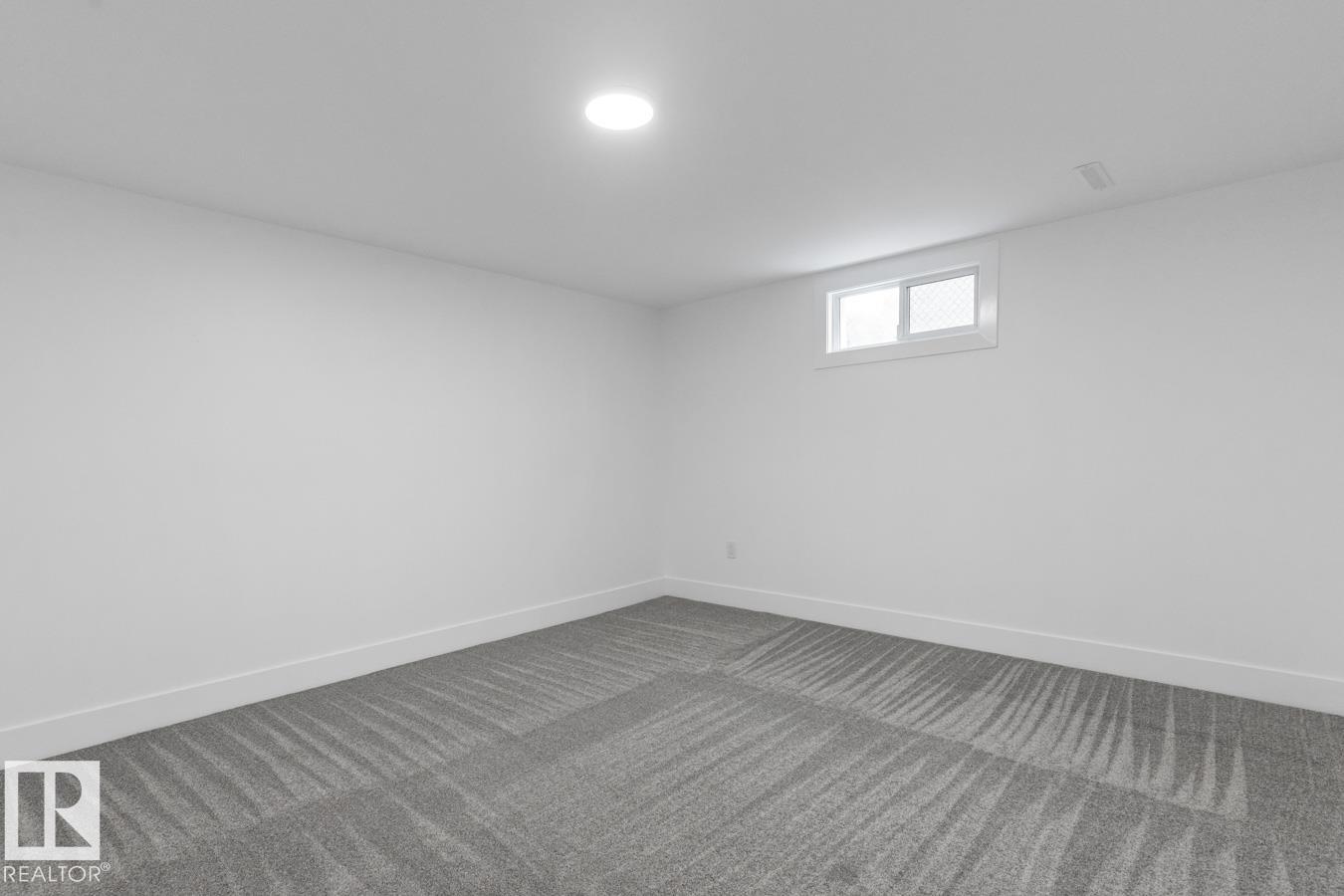 Photo 33 at 8316 68a Street NW, Kenilworth, Edmonton