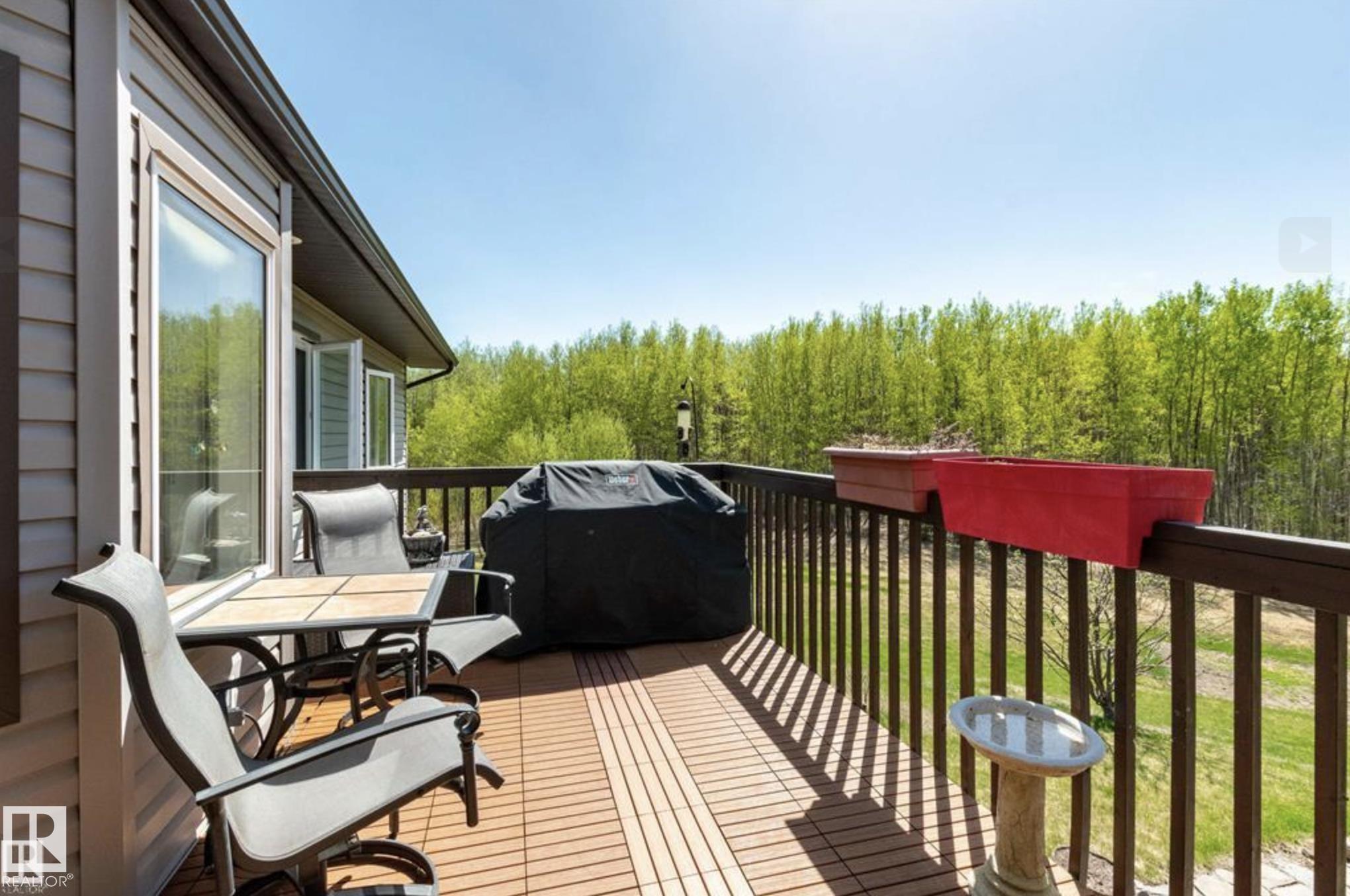 Photo 11 at 123 - 52318 Rge Road 25, Star Lake Estates, Rural Parkland County