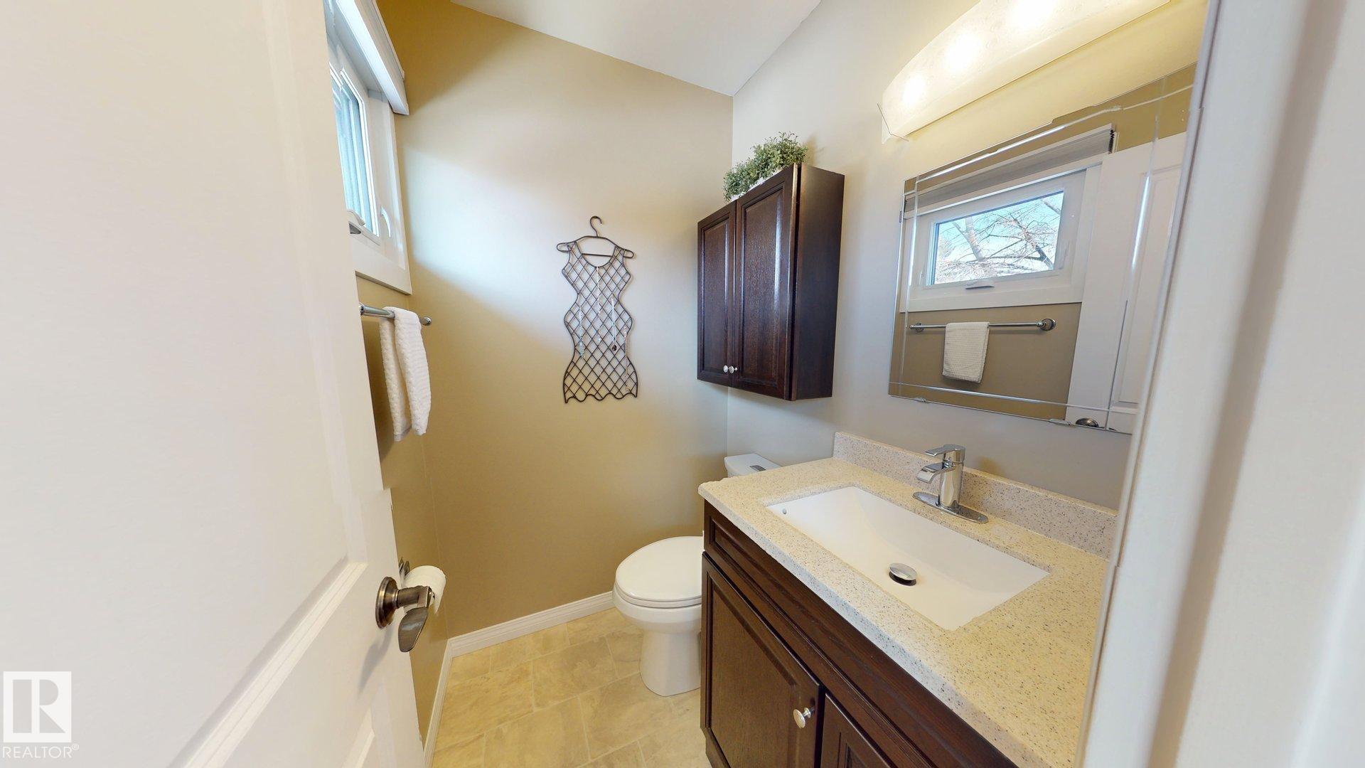 Photo 11 at 8 Guilford Street, Glen Allan, Sherwood Park