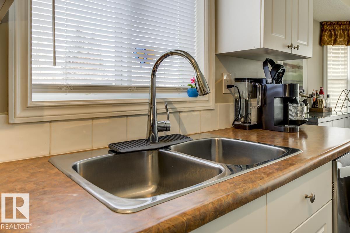 Photo 8 at 23 Olympia Court, Oakmont, St. Albert