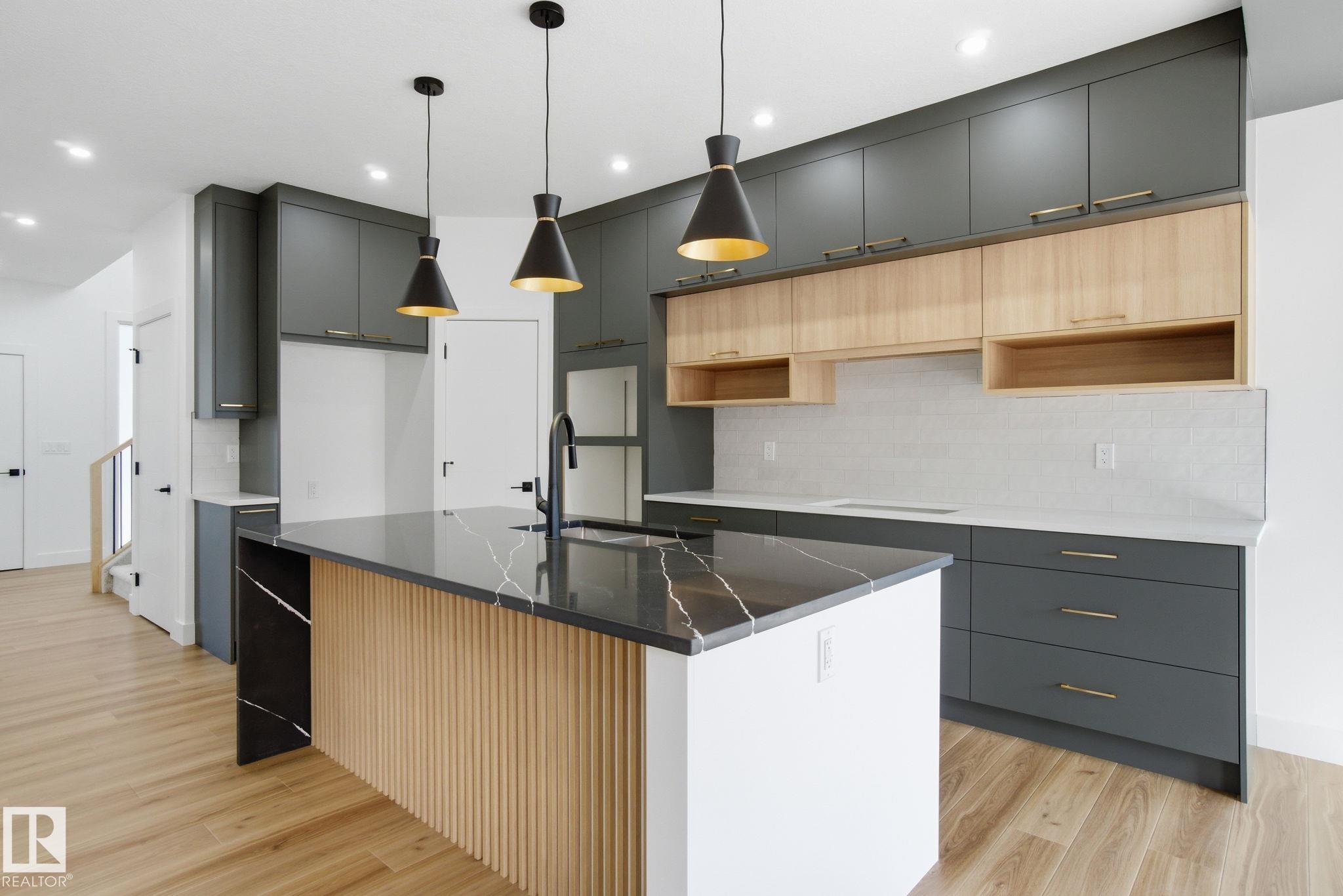 Photo 13 at 7603 92 Avenue NW, Holyrood, Edmonton