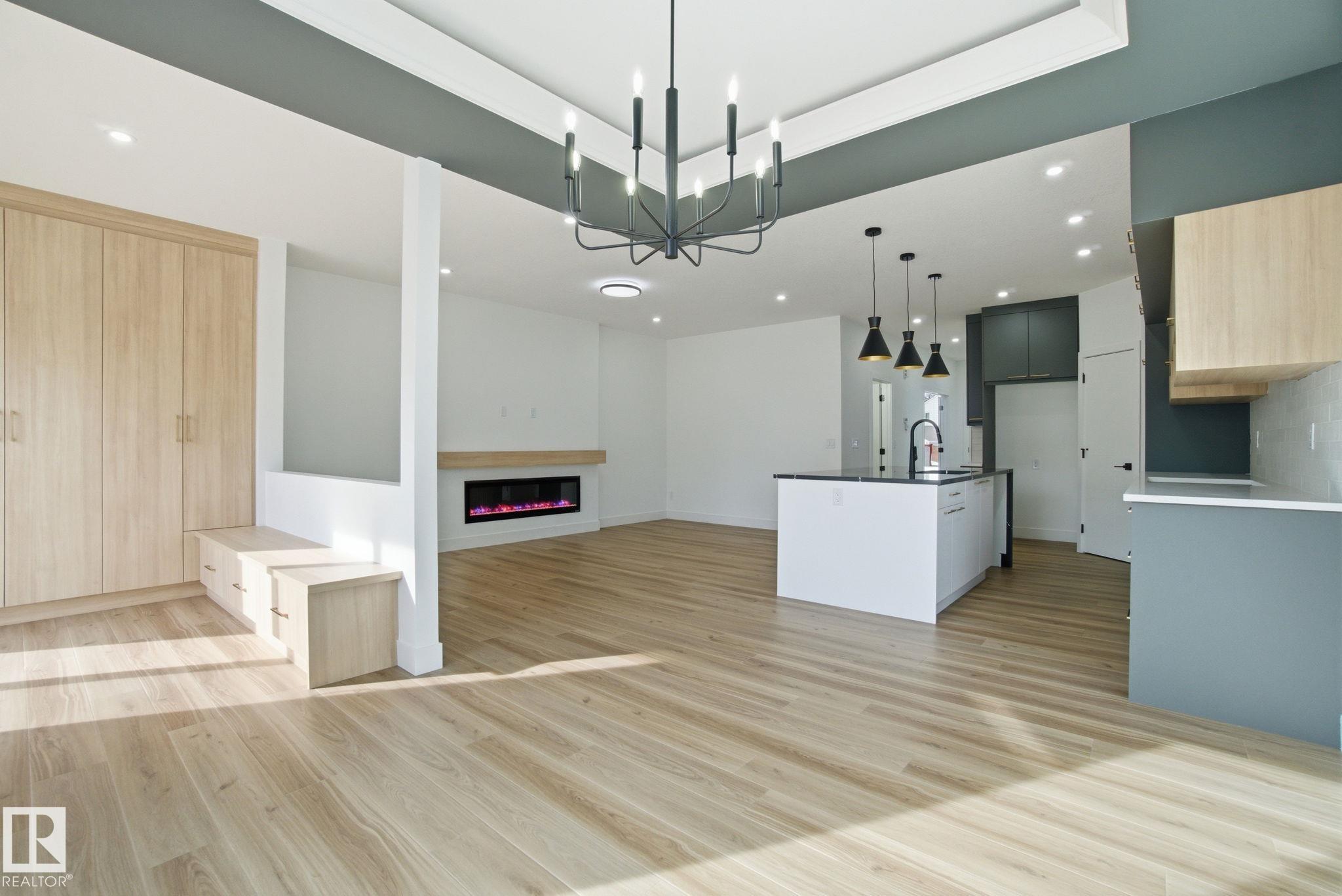 Photo 23 at 7603 92 Avenue NW, Holyrood, Edmonton