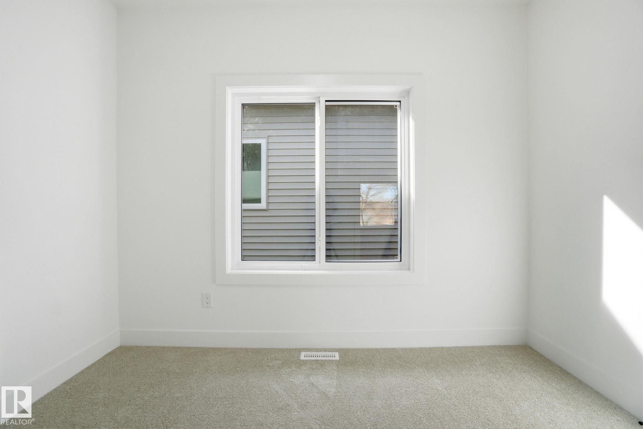 Photo 36 at 7603 92 Avenue NW, Holyrood, Edmonton