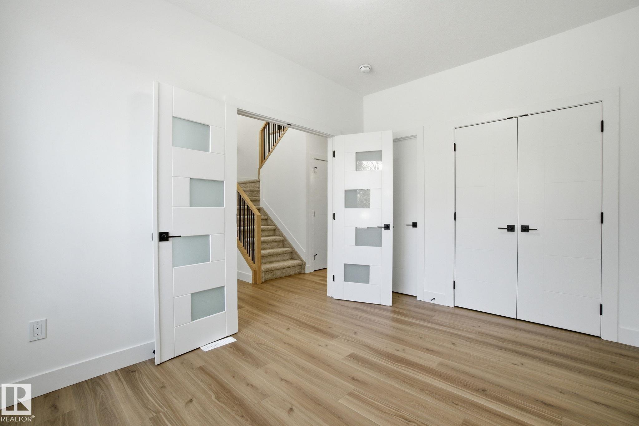 Photo 10 at 7603 92 Avenue NW, Holyrood, Edmonton