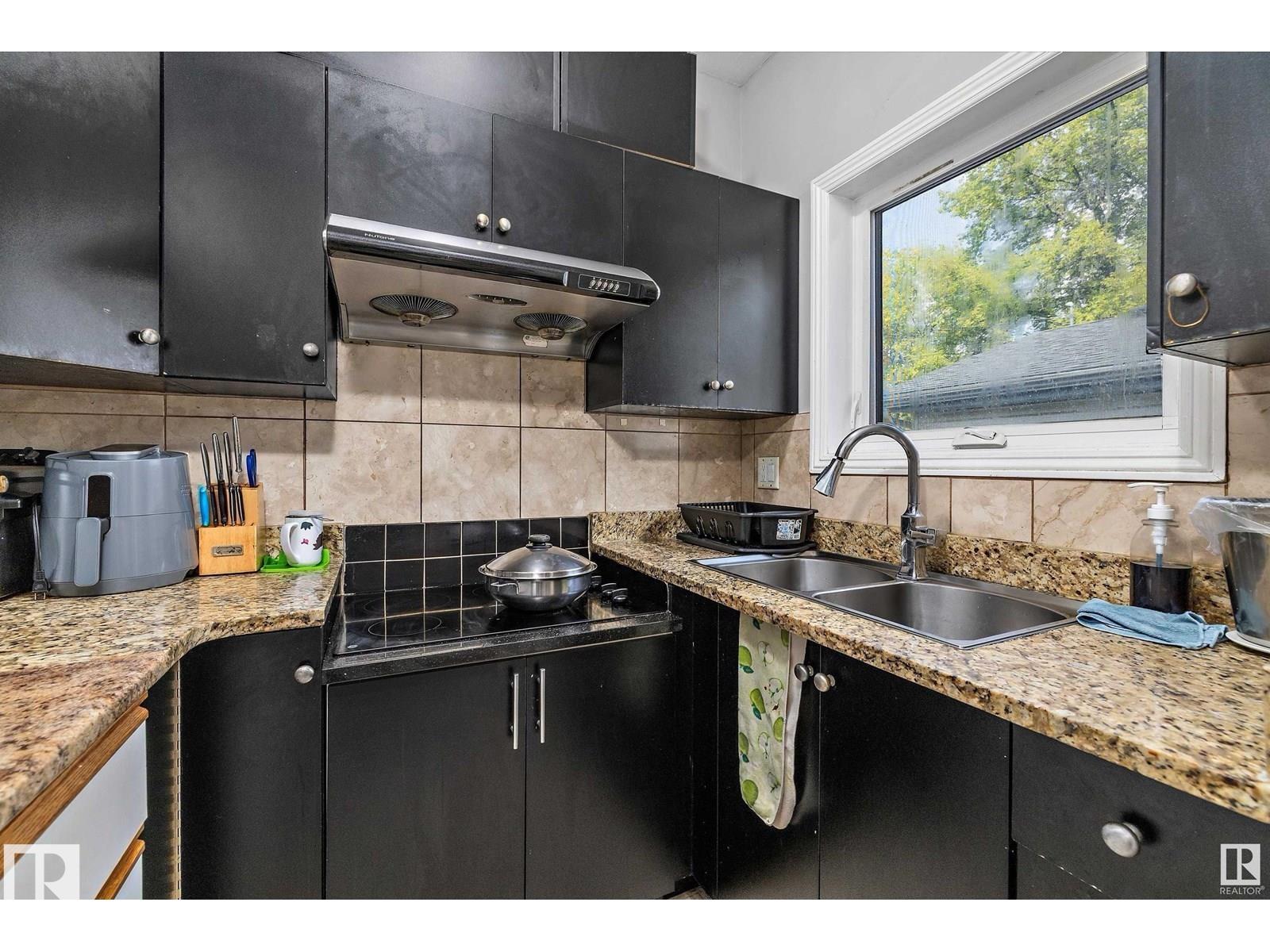 Photo 30 at 9544 154 Street NW, West Jasper Place, Edmonton