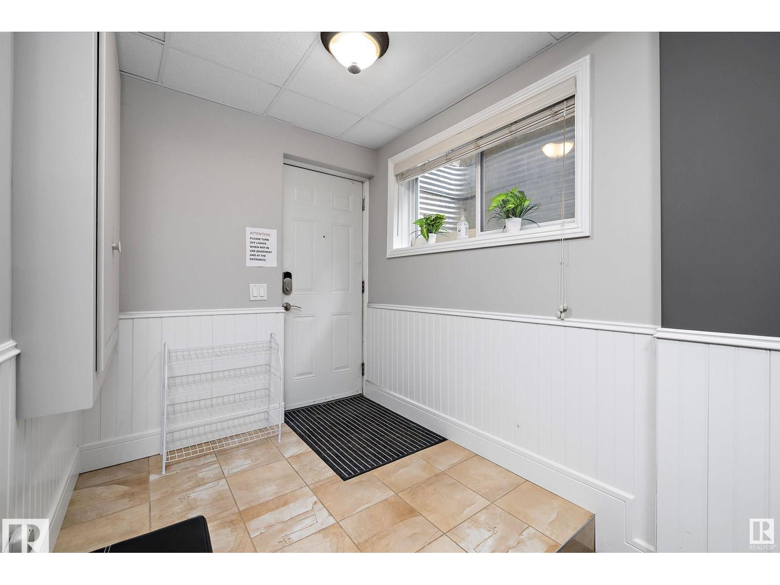 Photo 10 at 9544 154 Street NW, West Jasper Place, Edmonton