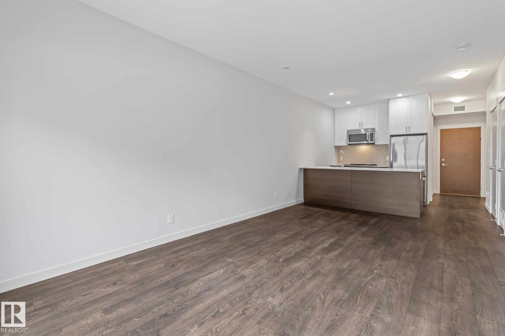 Photo 13 at 116 - 5 St Louis Street, Grandin, St. Albert