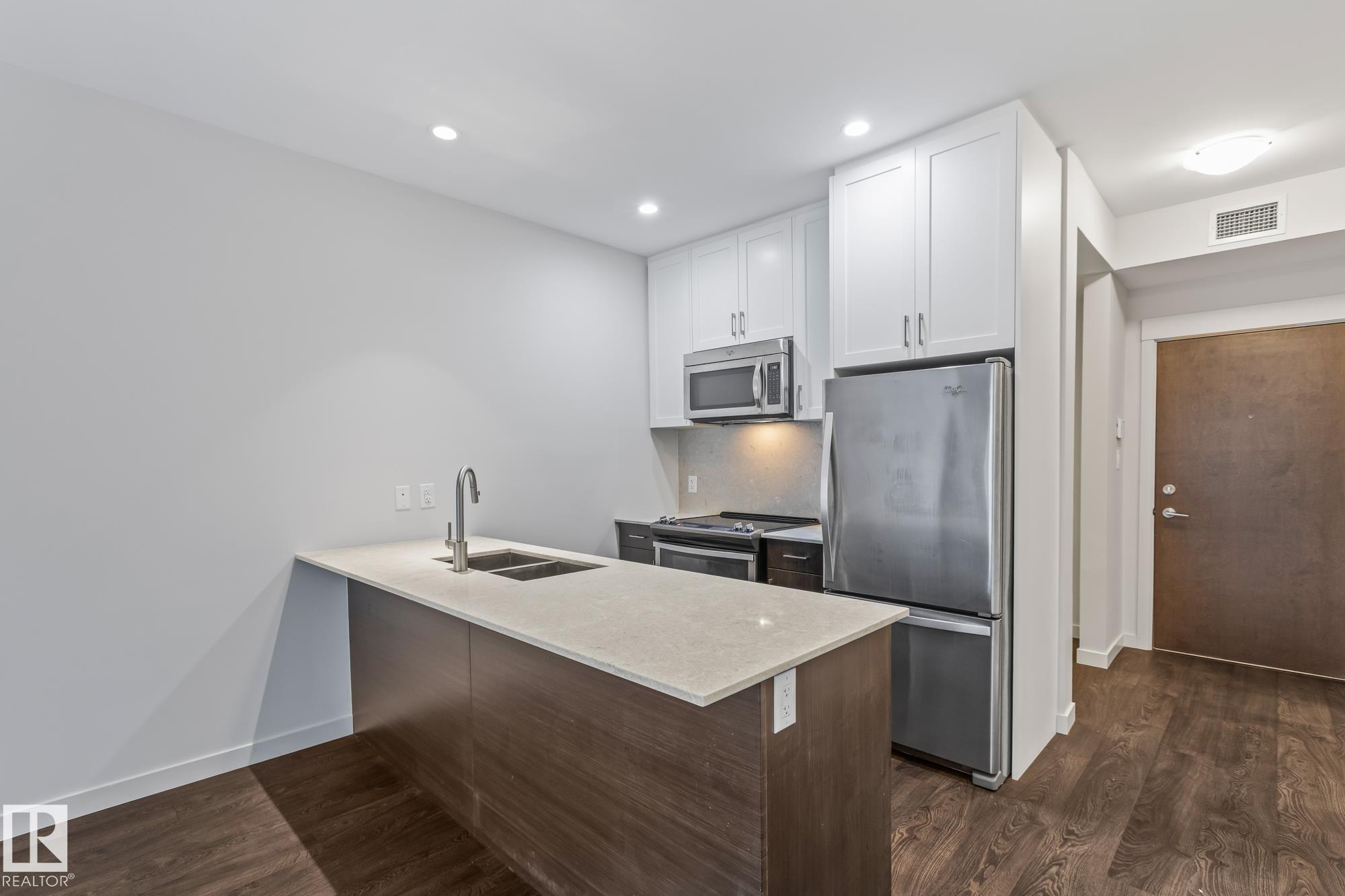 Photo 6 at 116 - 5 St Louis Street, Grandin, St. Albert