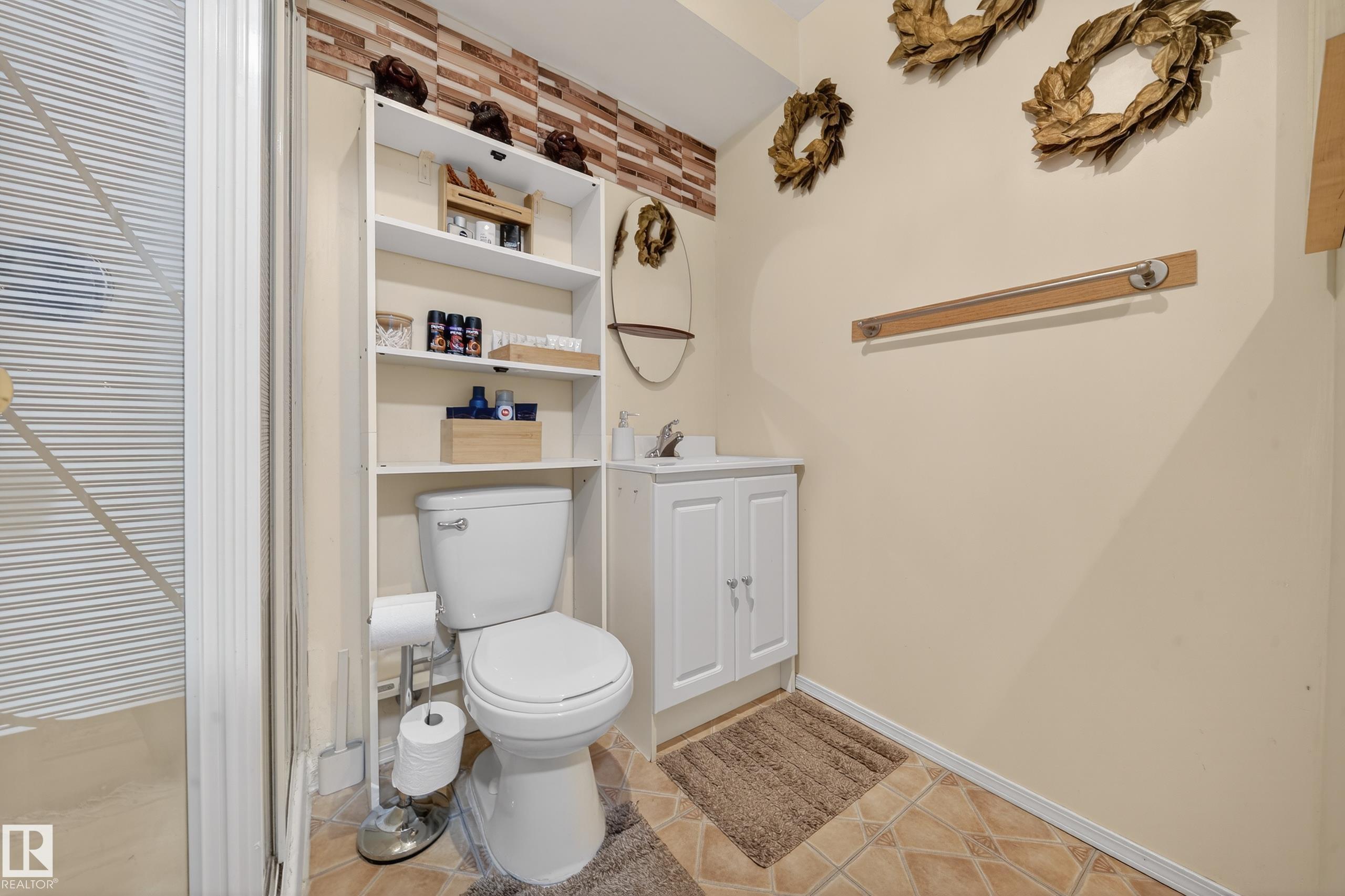 Photo 52 at 207 River point(e) NW, Kernohan, Edmonton