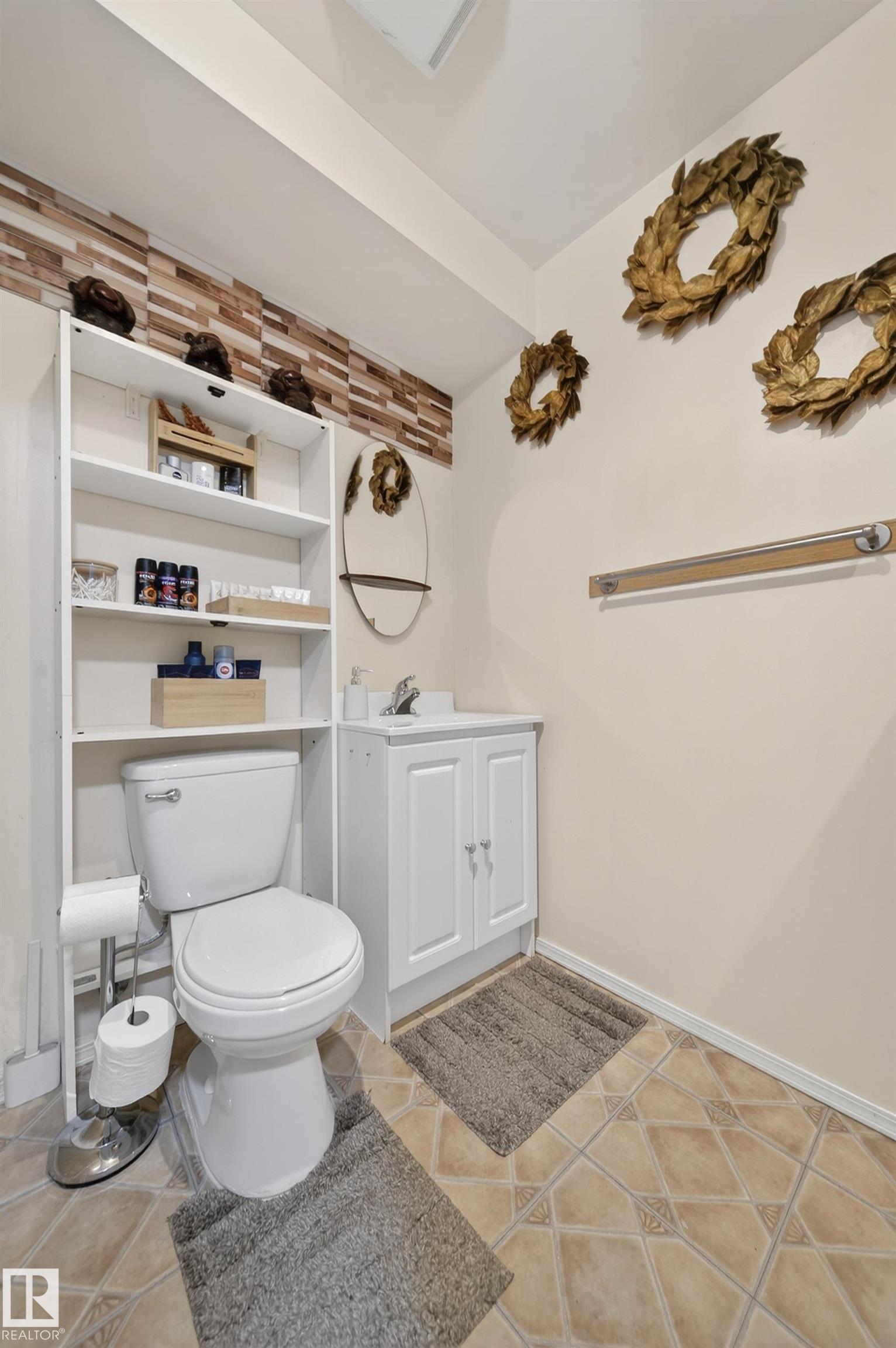 Photo 54 at 207 River point(e) NW, Kernohan, Edmonton