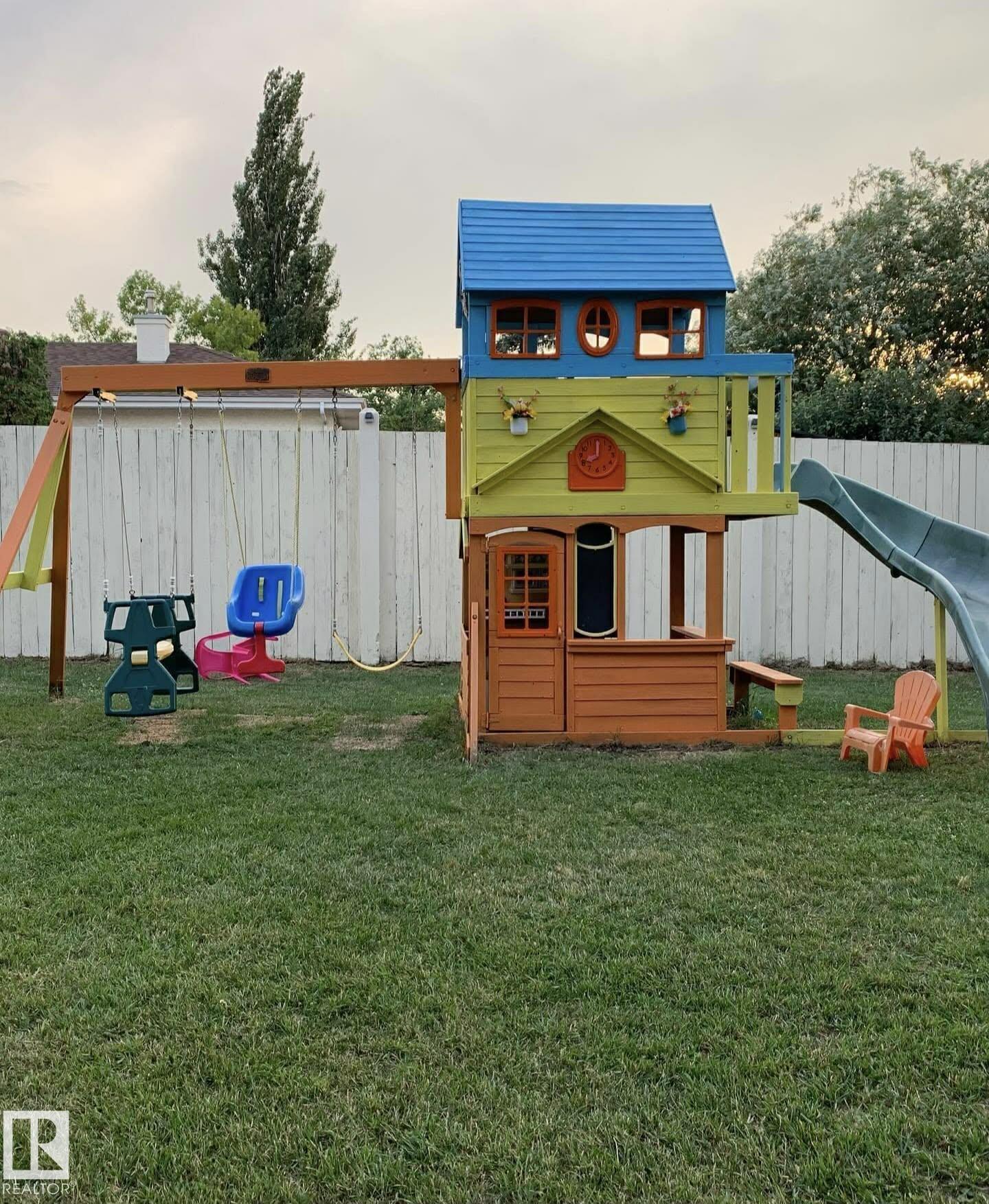 Photo 67 at 207 River point(e) NW, Kernohan, Edmonton