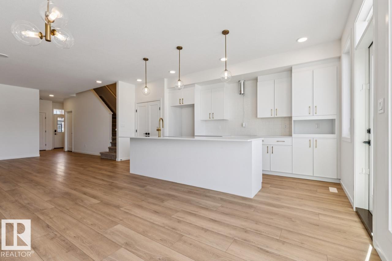 Photo 8 at 340 30 Street SW, Alces, Edmonton