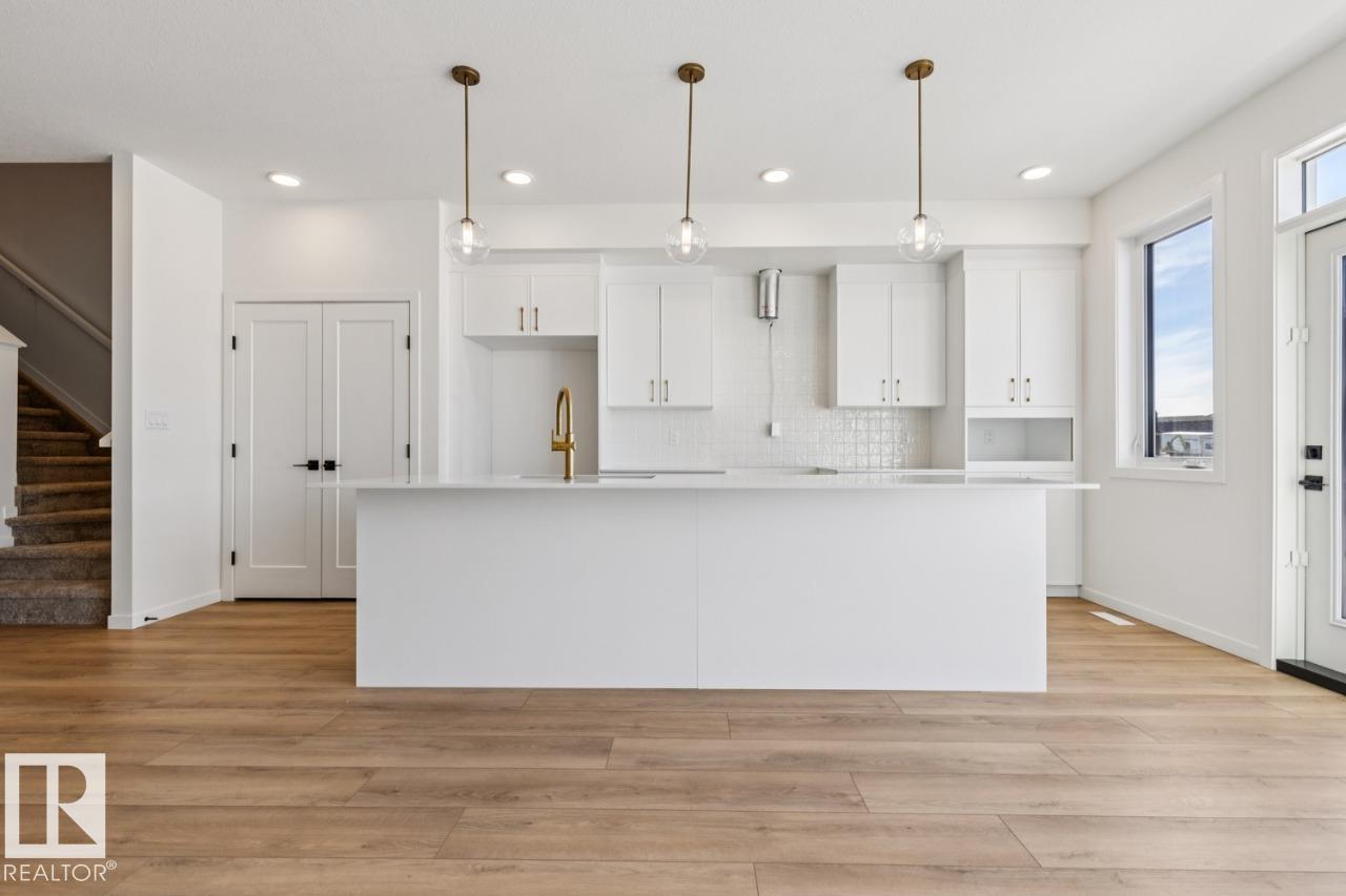 Photo 9 at 340 30 Street SW, Alces, Edmonton